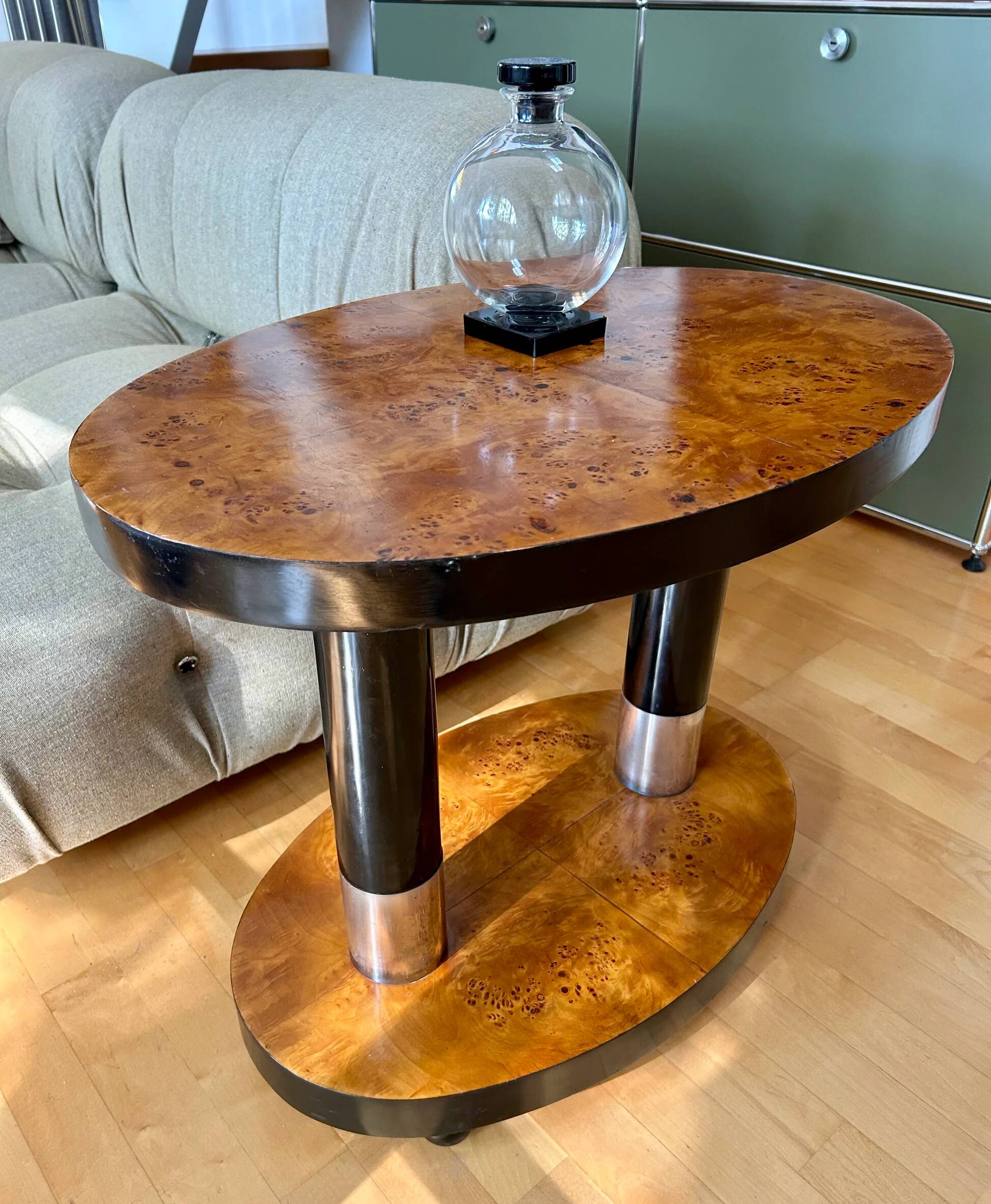 Art Deco side table with walnut burl veneer, France, 1930s.