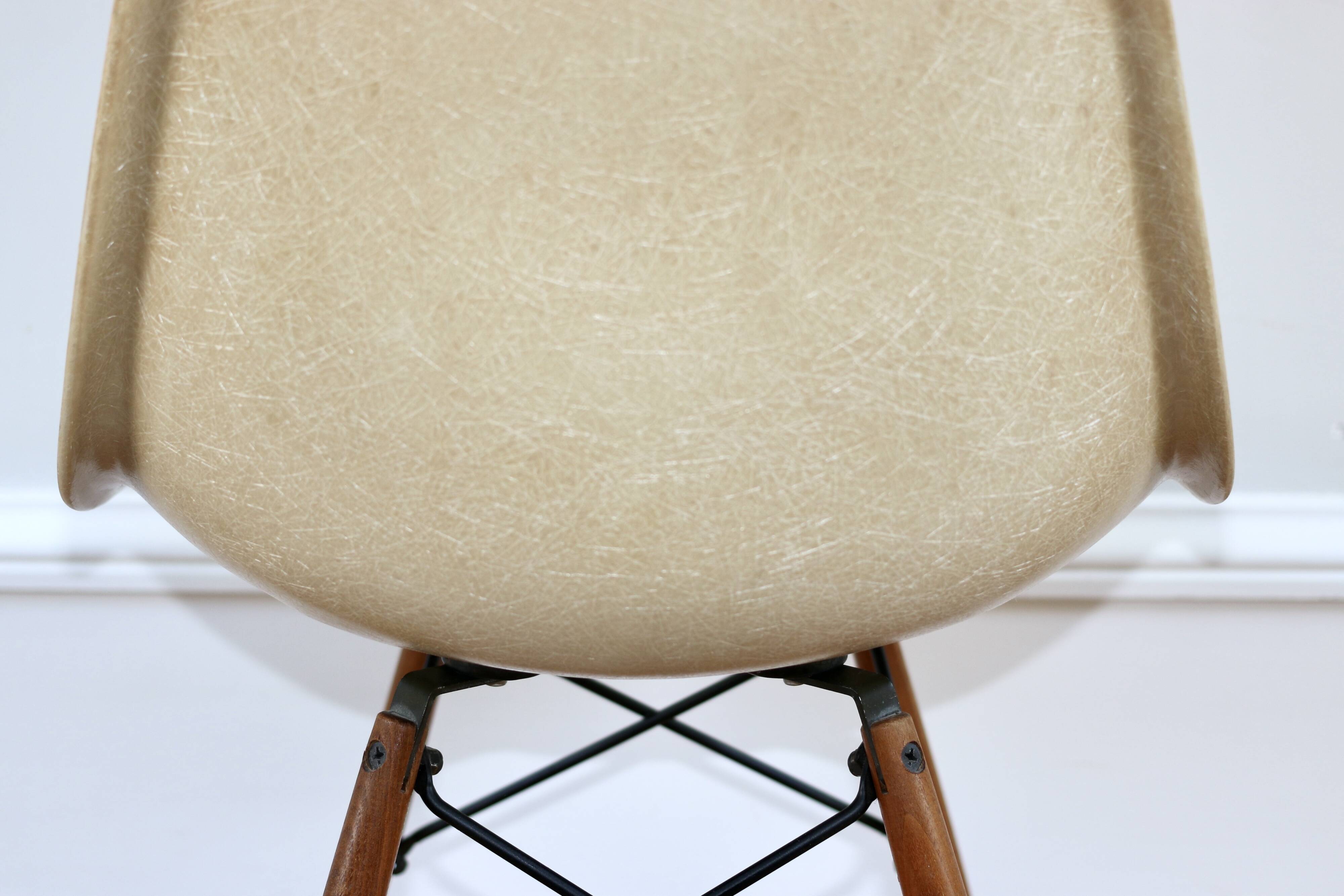 Chaise Eames DSW Herman Miller Mobilier International 1960