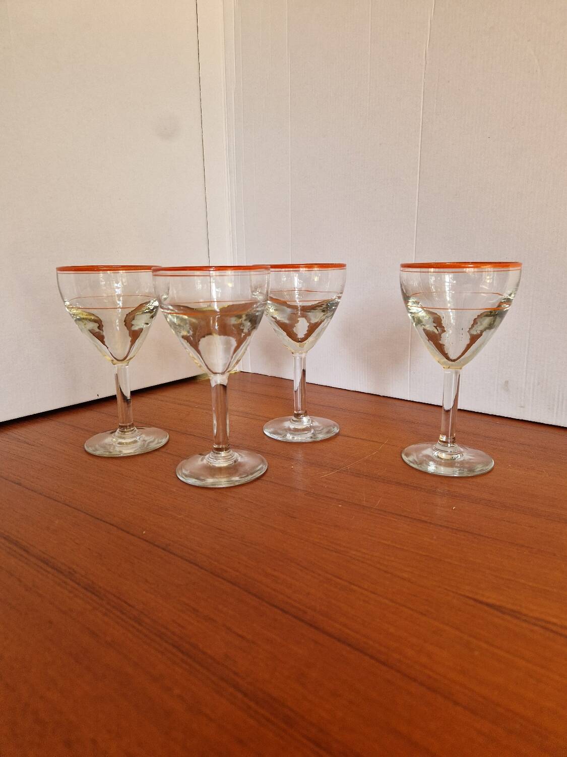 Set of 4 Blown Glass Bistro Glasses with Red Rim