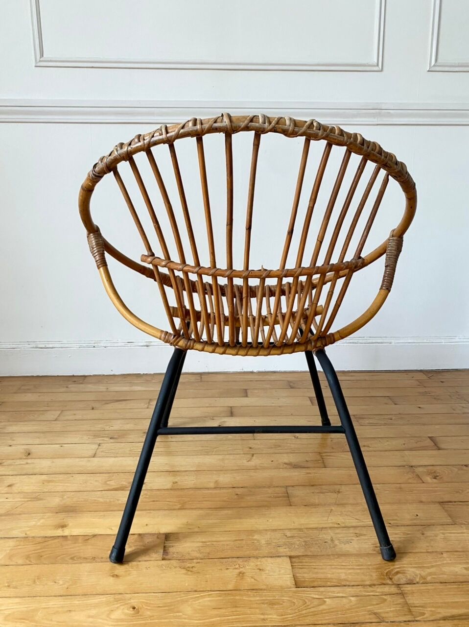 Rattan basket chair