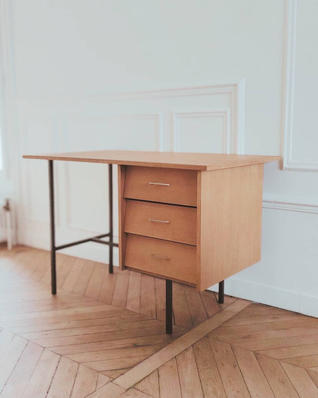 Renovated vintage modernist desk, metal & oak, 1950s/60s