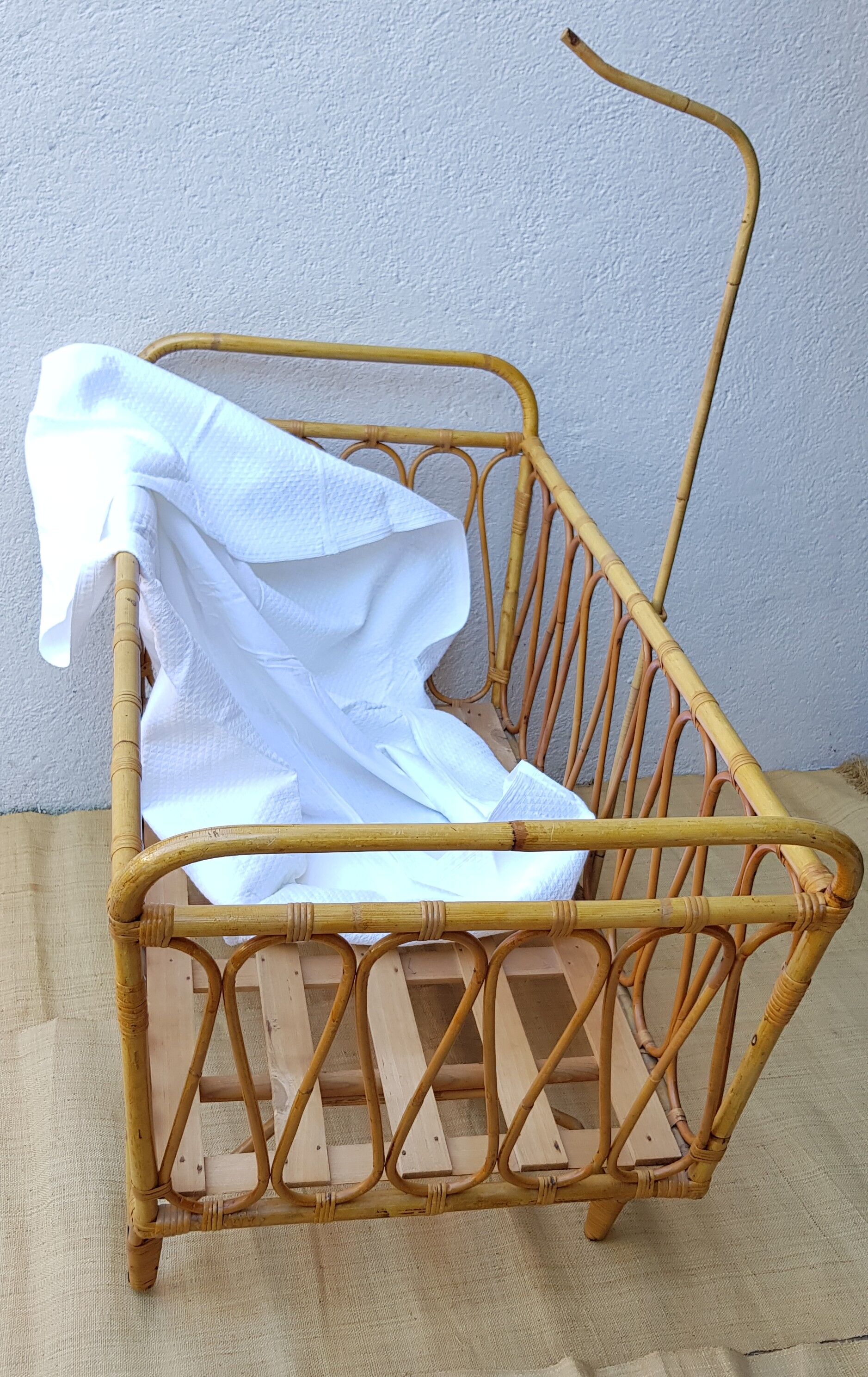 Rattan beds. No jealousy