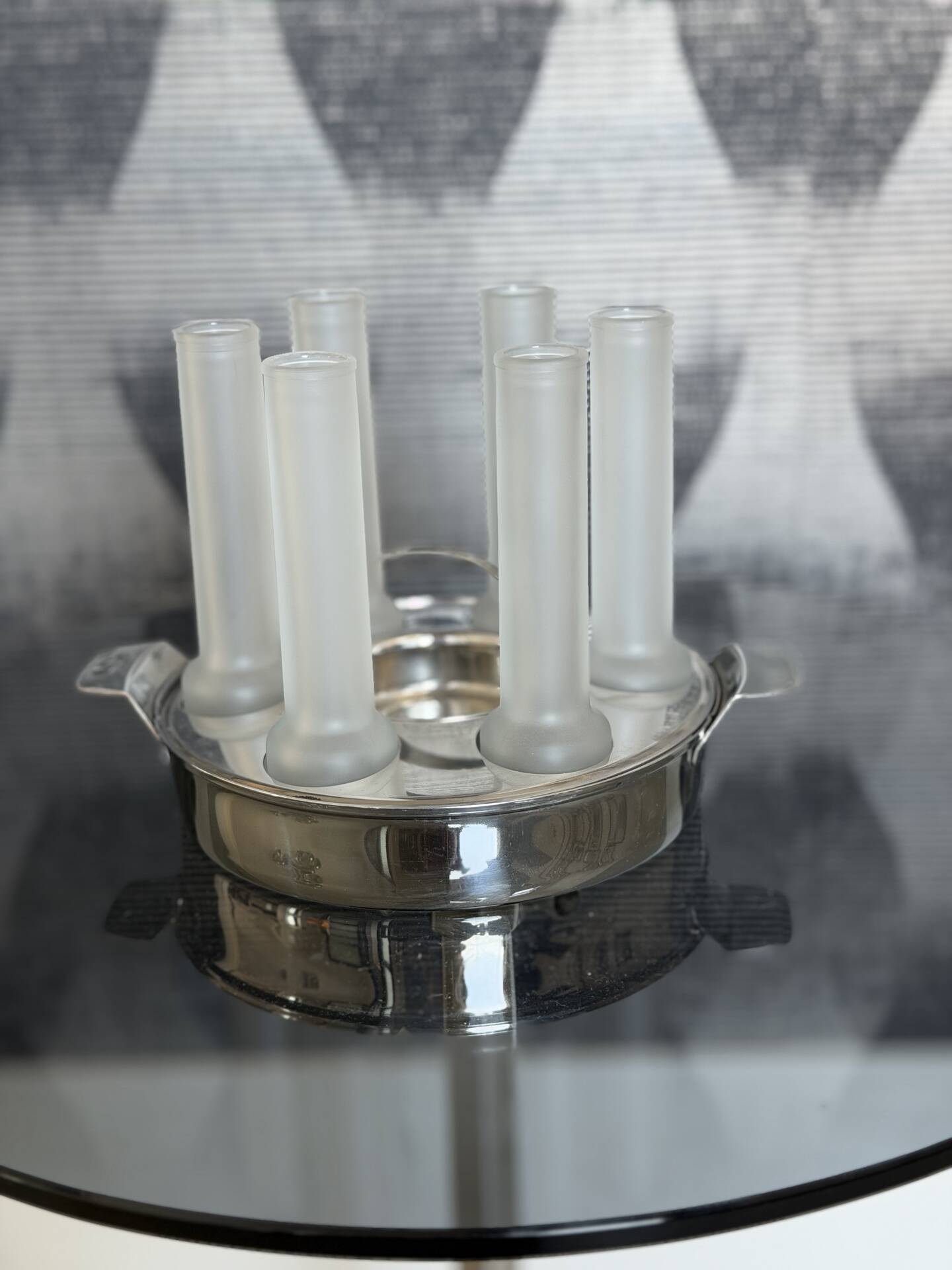 Service Vodka Caviar vintage 1970s – Complete with cooling tray.