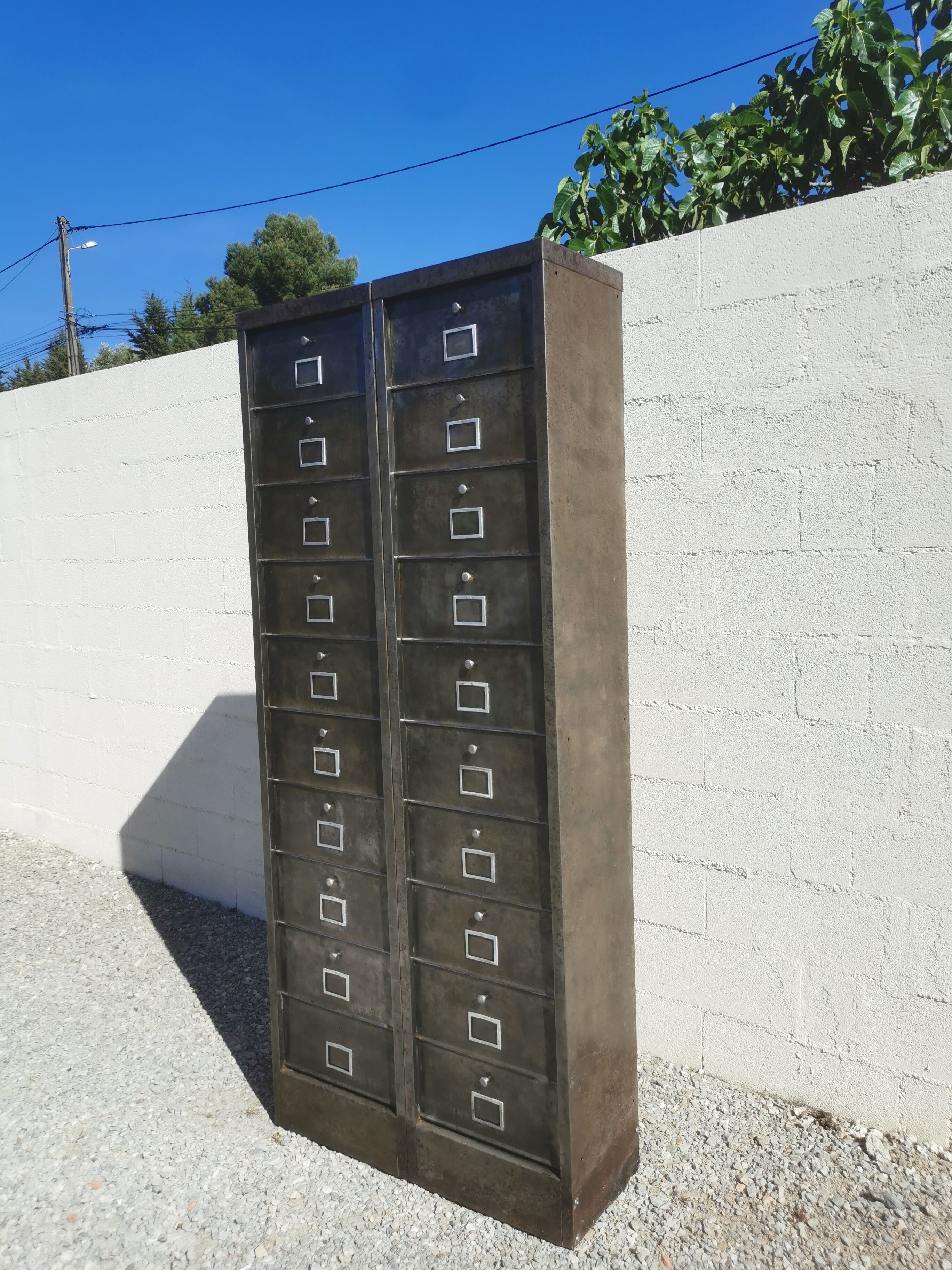 Meuble clapets industriel