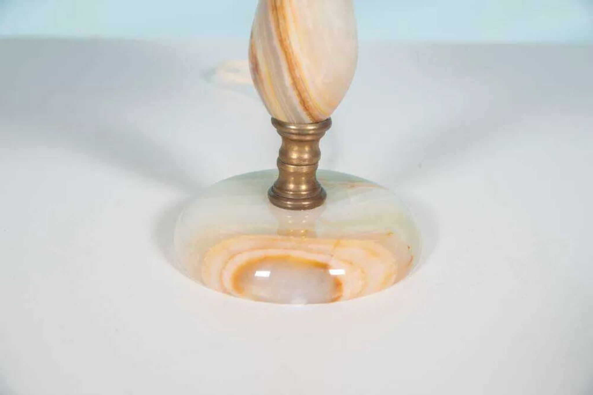 Bohemian table lamp from the 60s/70s, onyx and brass regency.