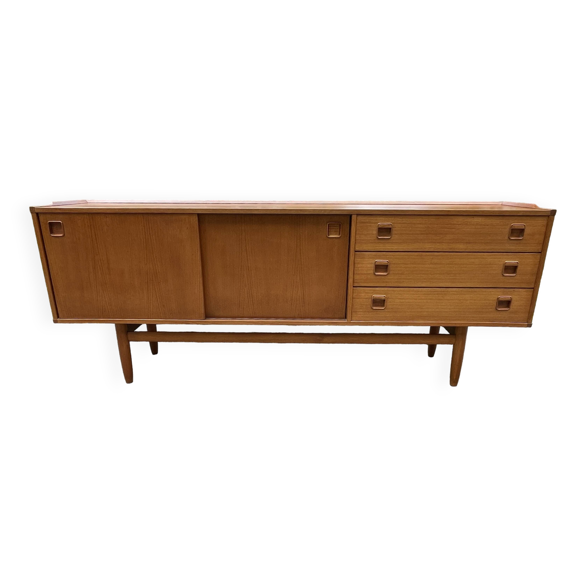 Scandinavian teak sideboard Rudolf Bernd Glatzel for Fristho 1960.