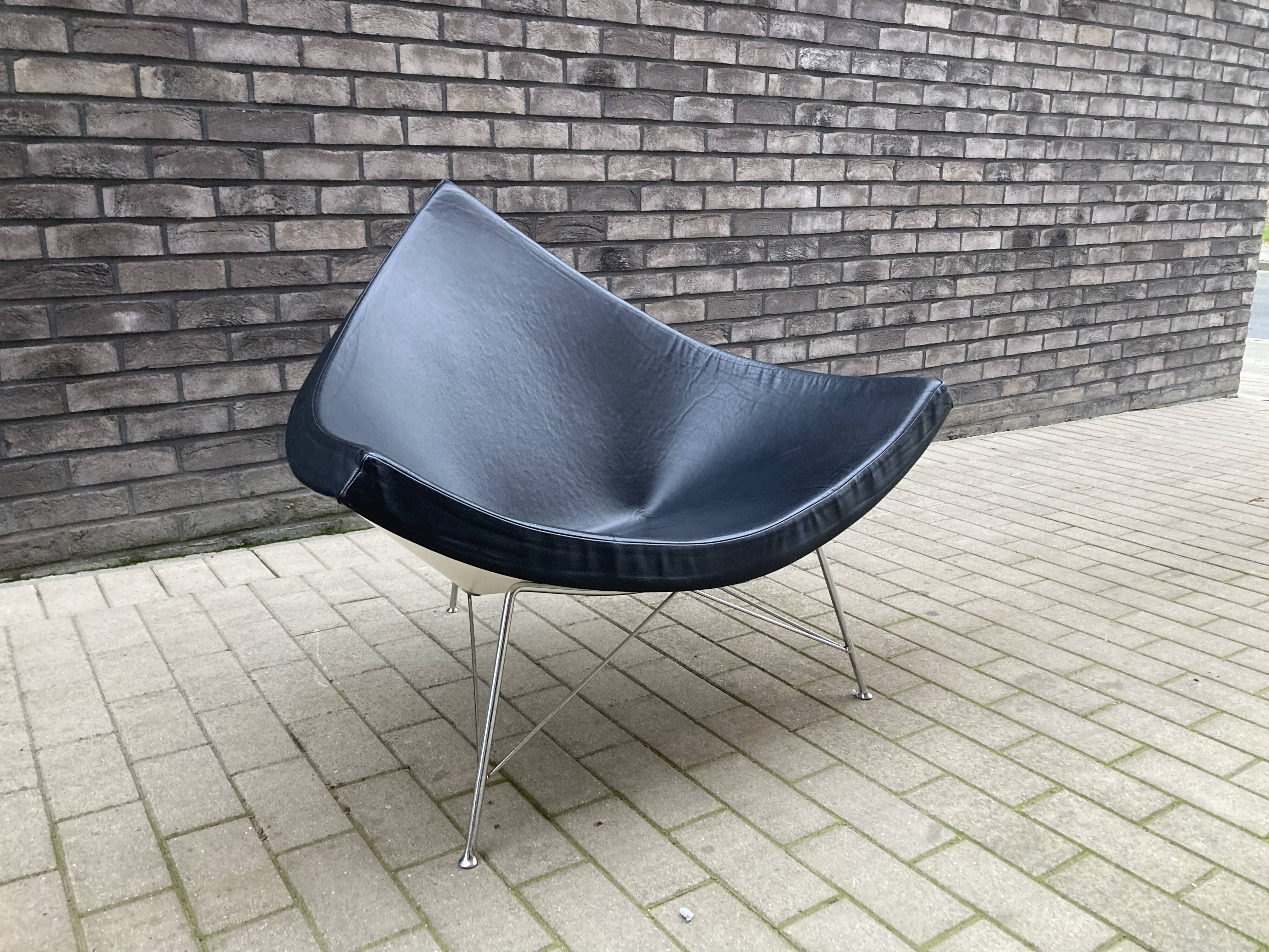 Vitra Coconut Chair de George Nelson, cuir noir