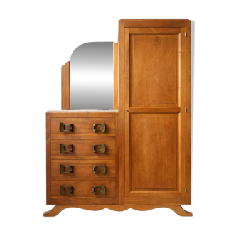 Asymmetrical Art Deco wardrobe in solid walnut – elegant and practical