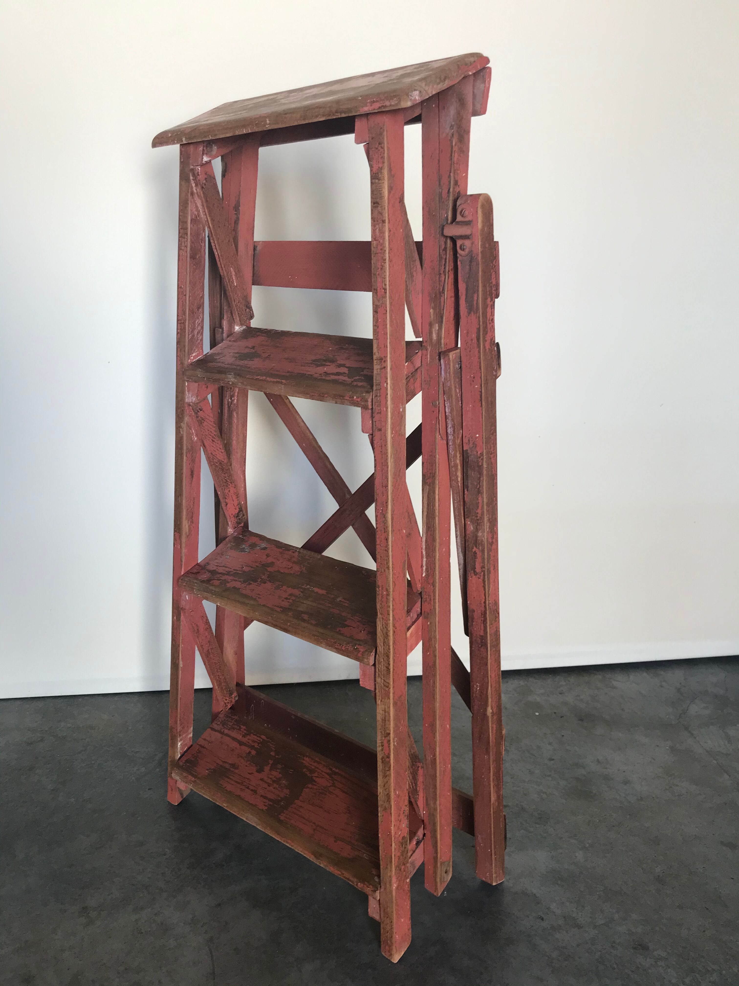 Industrial stepladder crafting foldable wooden painter