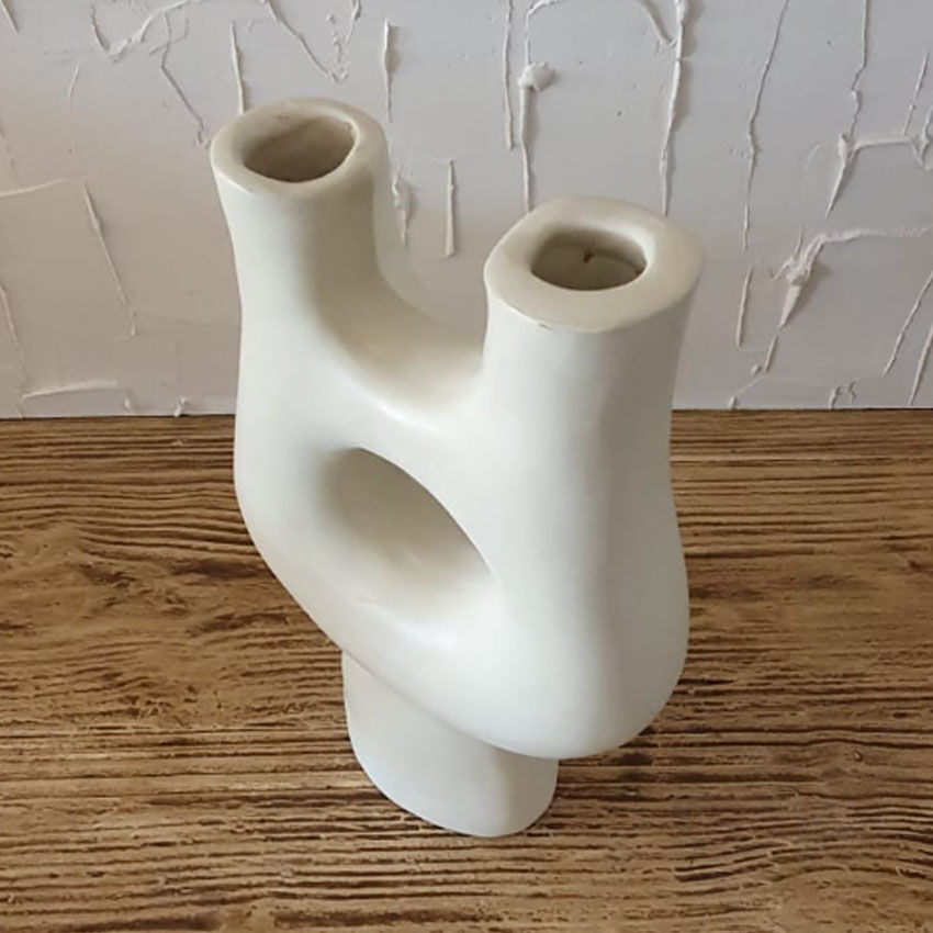 Vase forme organique en tadelakt blanc