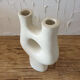 Vase forme organique en tadelakt blanc