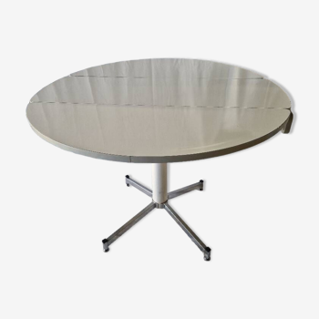 White round formica table