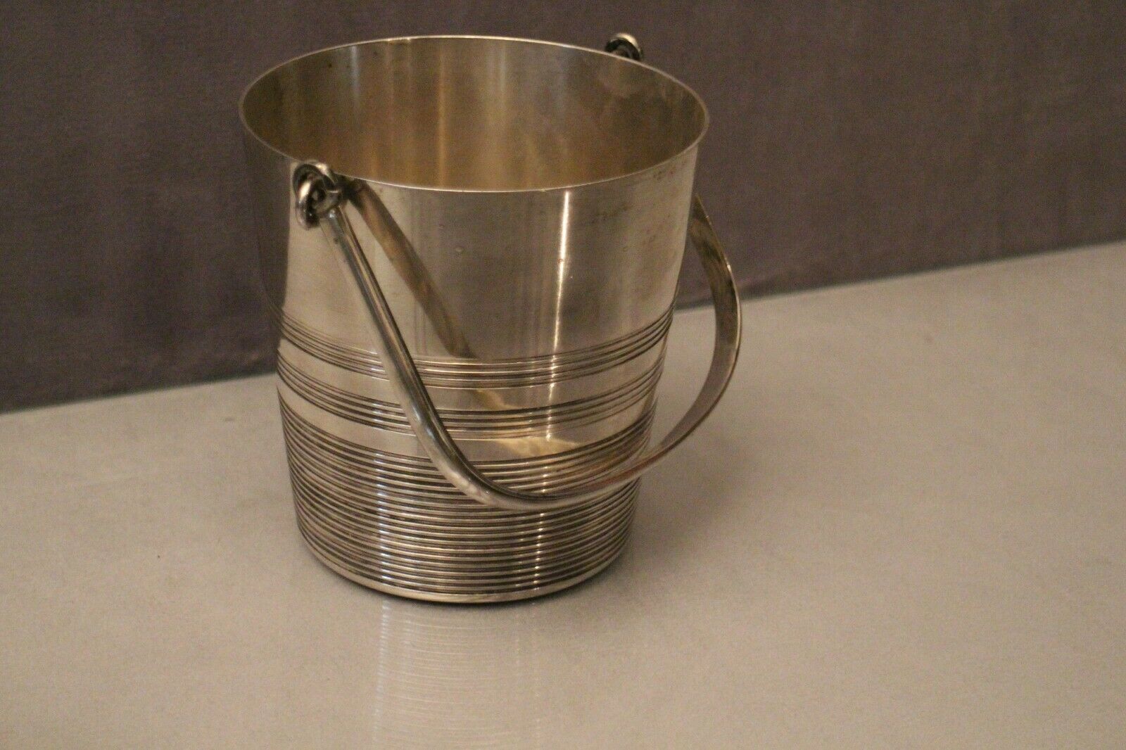 Ice cube bucket in silver metal signed Ercuis
