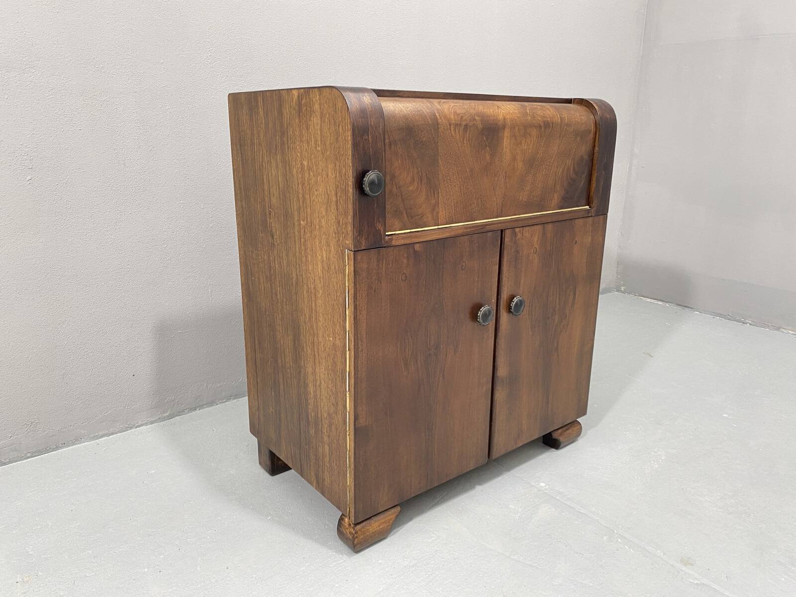 Fully renovated mid century cabinet with build-in turntable, Germany, 1950´s