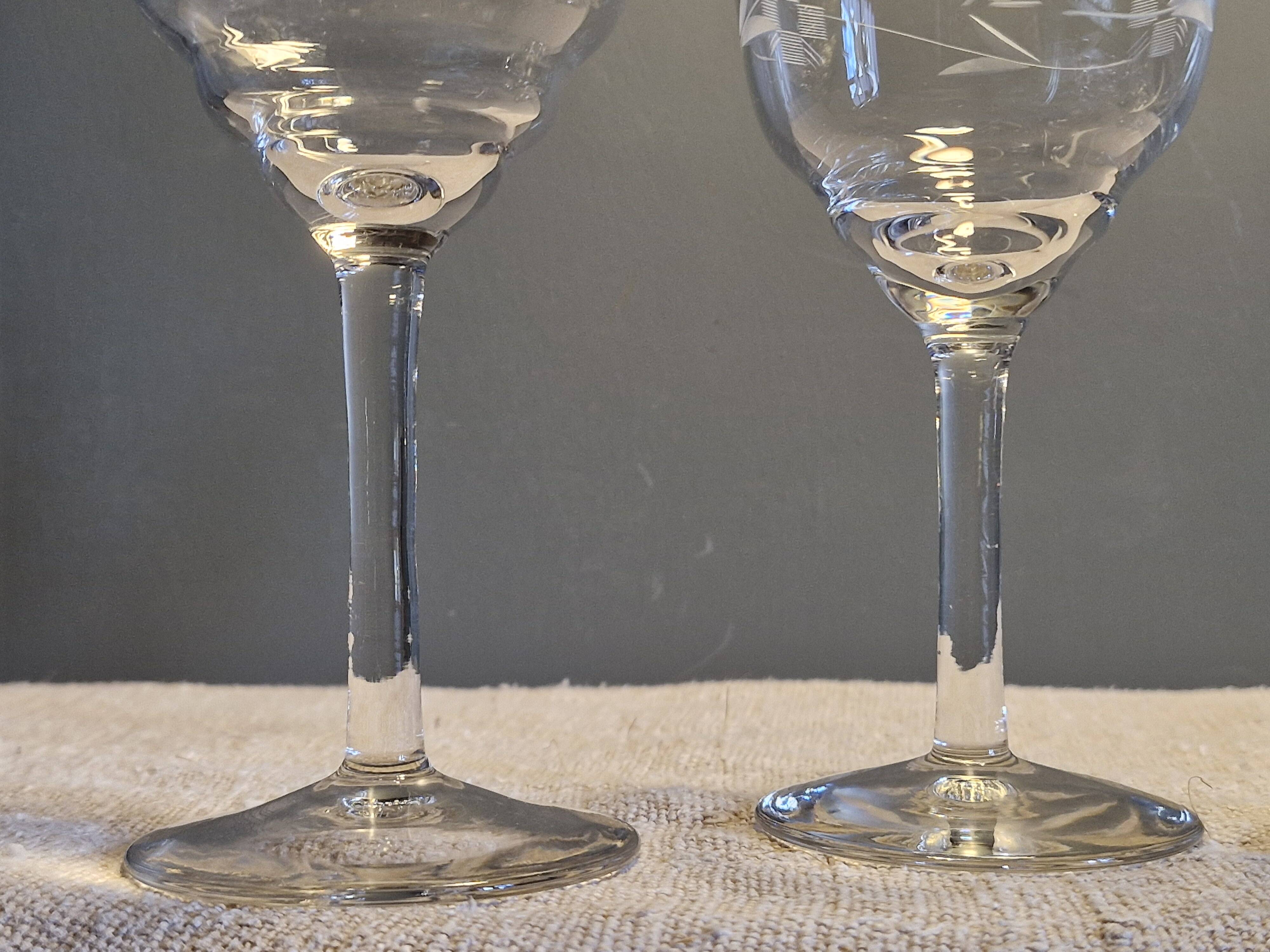 4 antique water glasses, engraved and cut crystal - 1940s