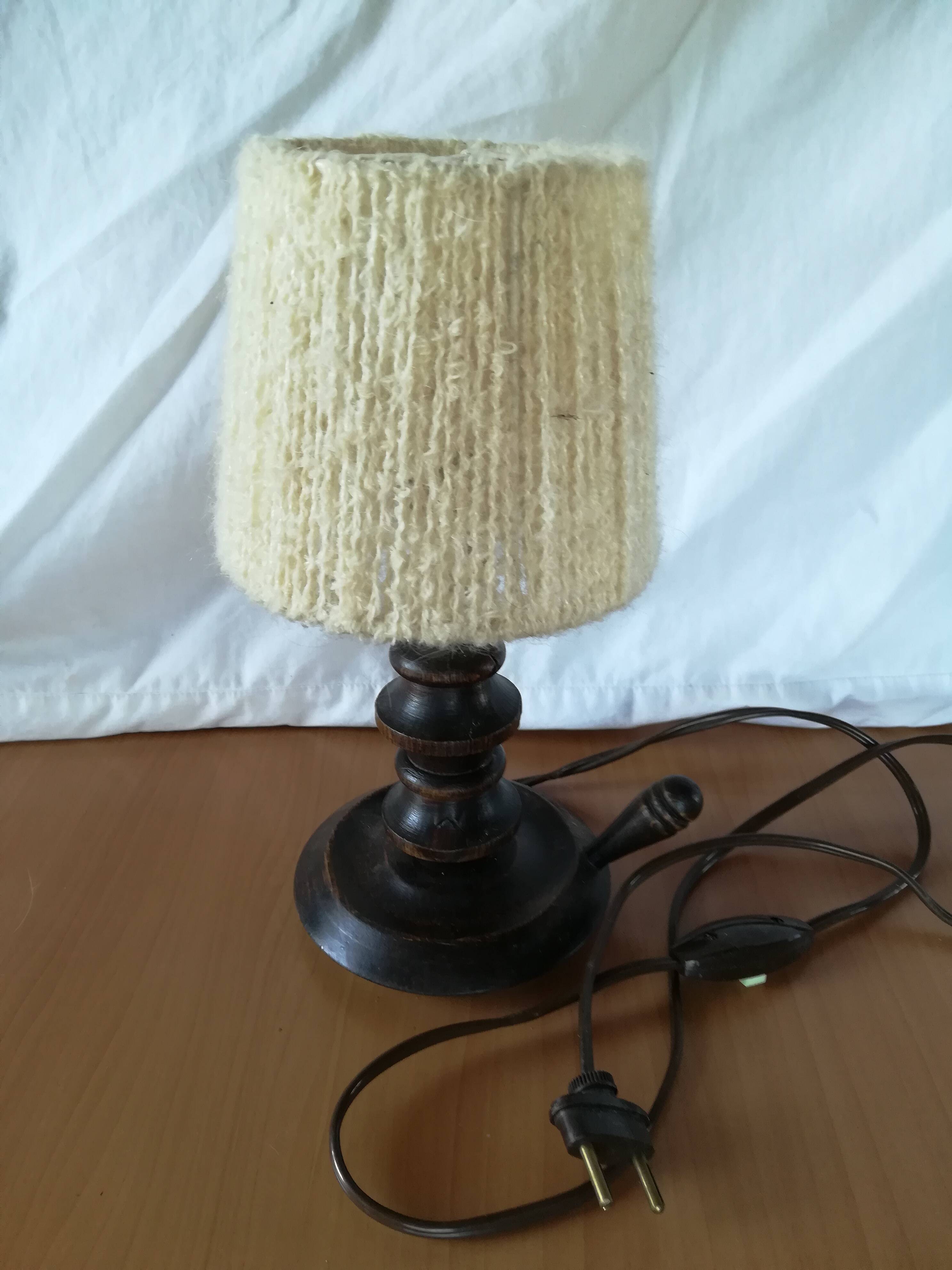 Bedside lamp in wood and wool