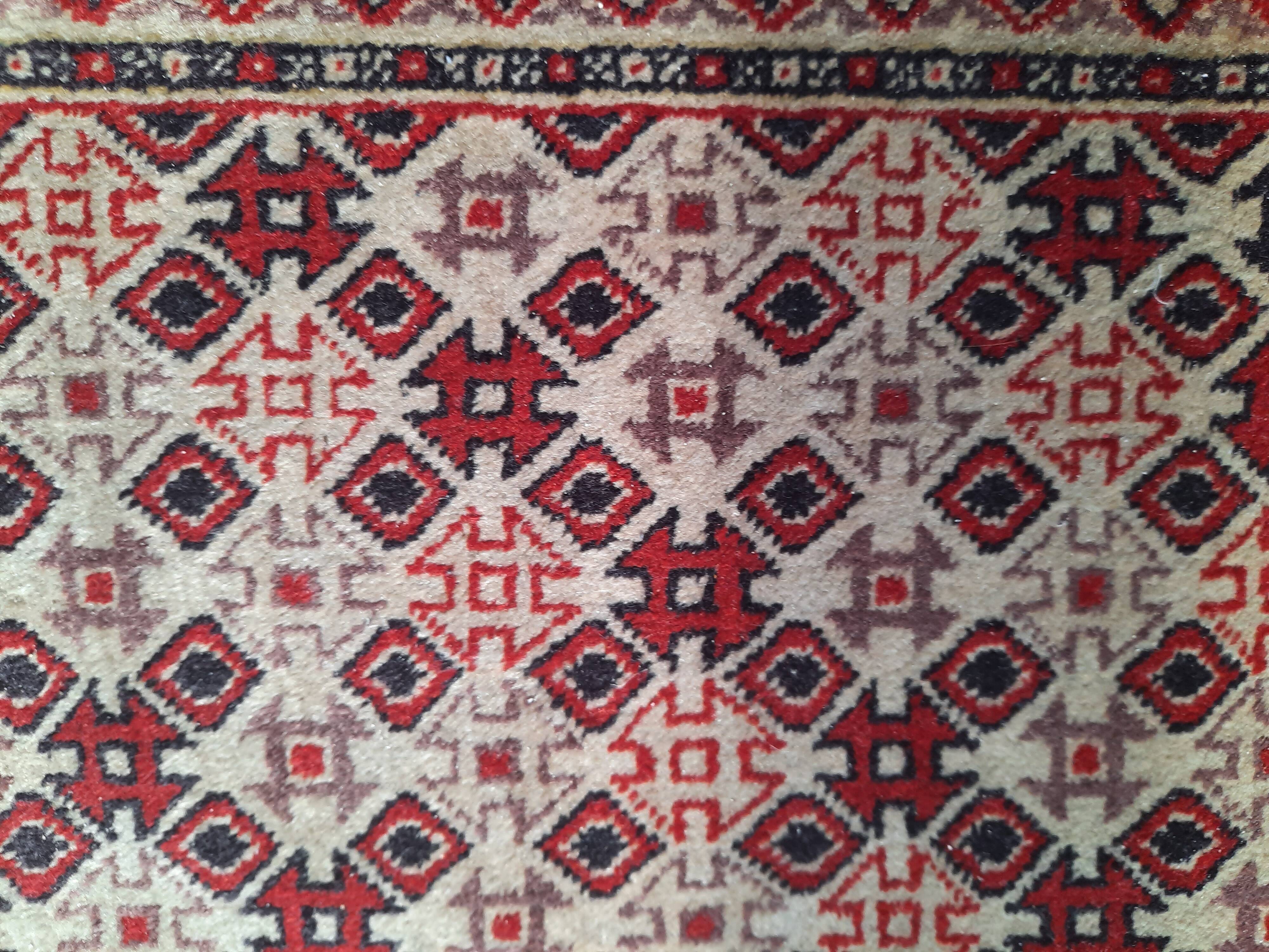 Oriental carpet 97x60cm