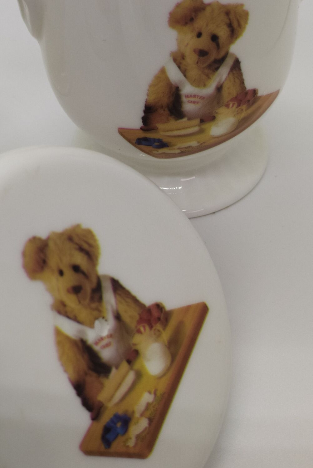 Windsor porcelain egg cooker