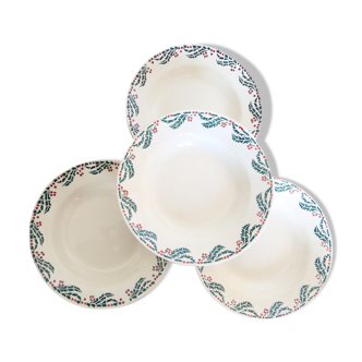 Set of 4 hollow plates Moulin des Wolves, Holly motif