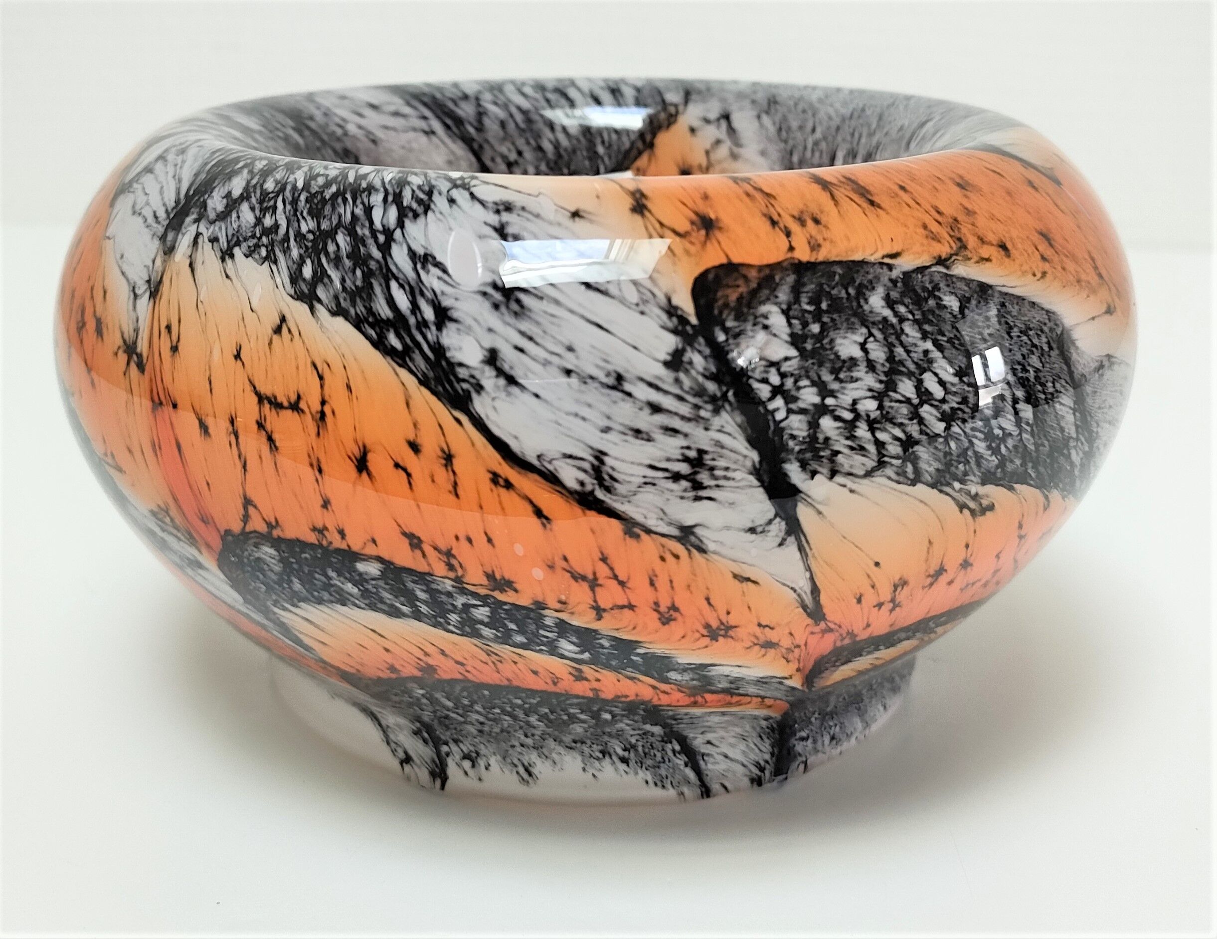Empty pocket Carlo Moretti opaline glass orange and black design