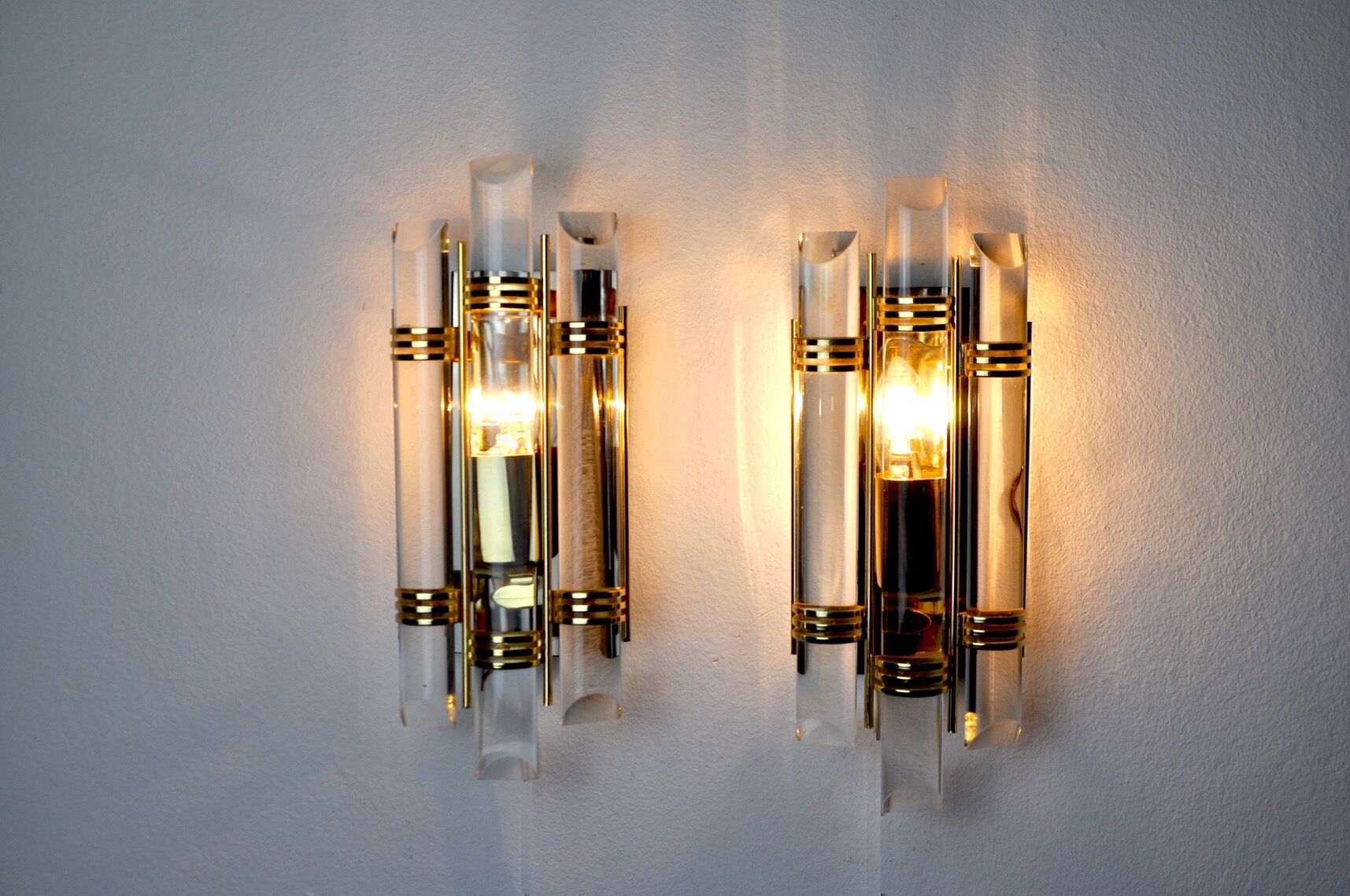 Pair of Venini sconces, Italy, 1980