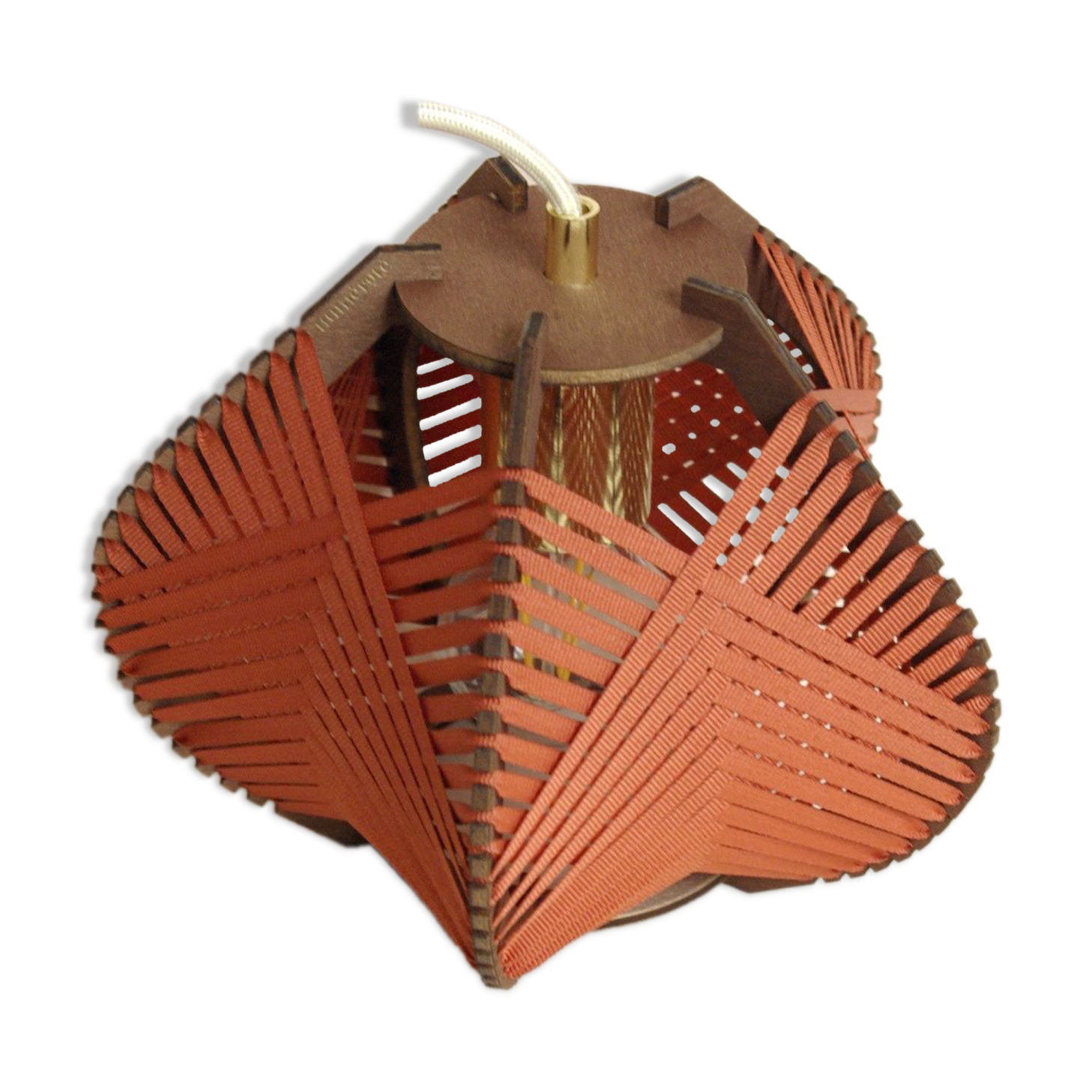 Woven brick walkman to hang