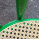 Lot de quatre chaises bistrot en métal laqué vert