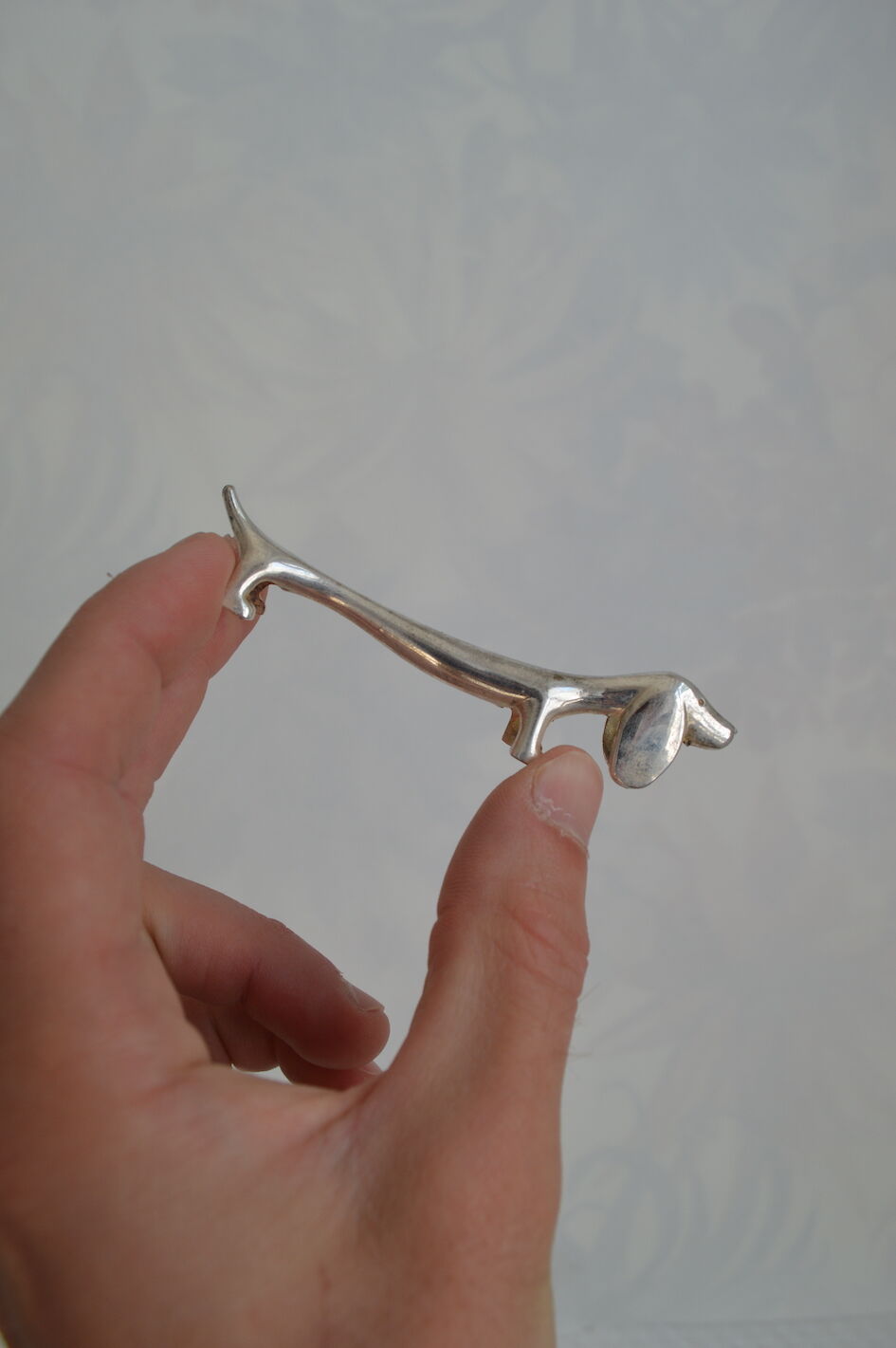 6 silver plated basset knife holders
