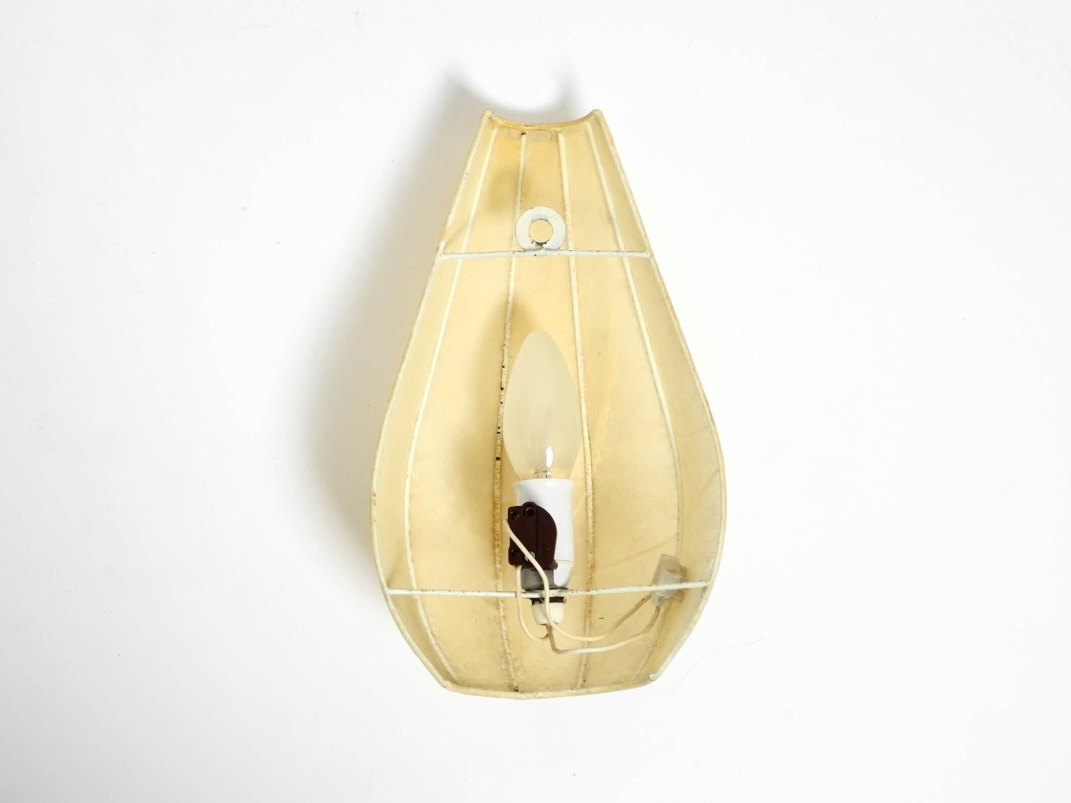 Applique murale Cocoon des années 1960 avec interrupteur à tirette.