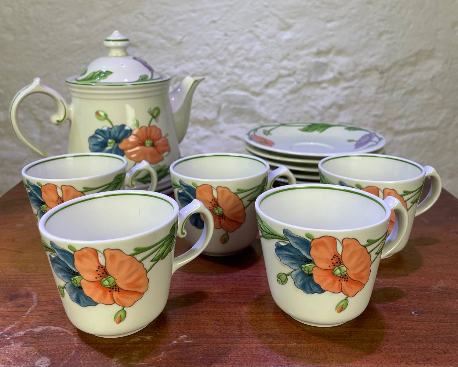 Villeroy and Boch tea service Amapola model