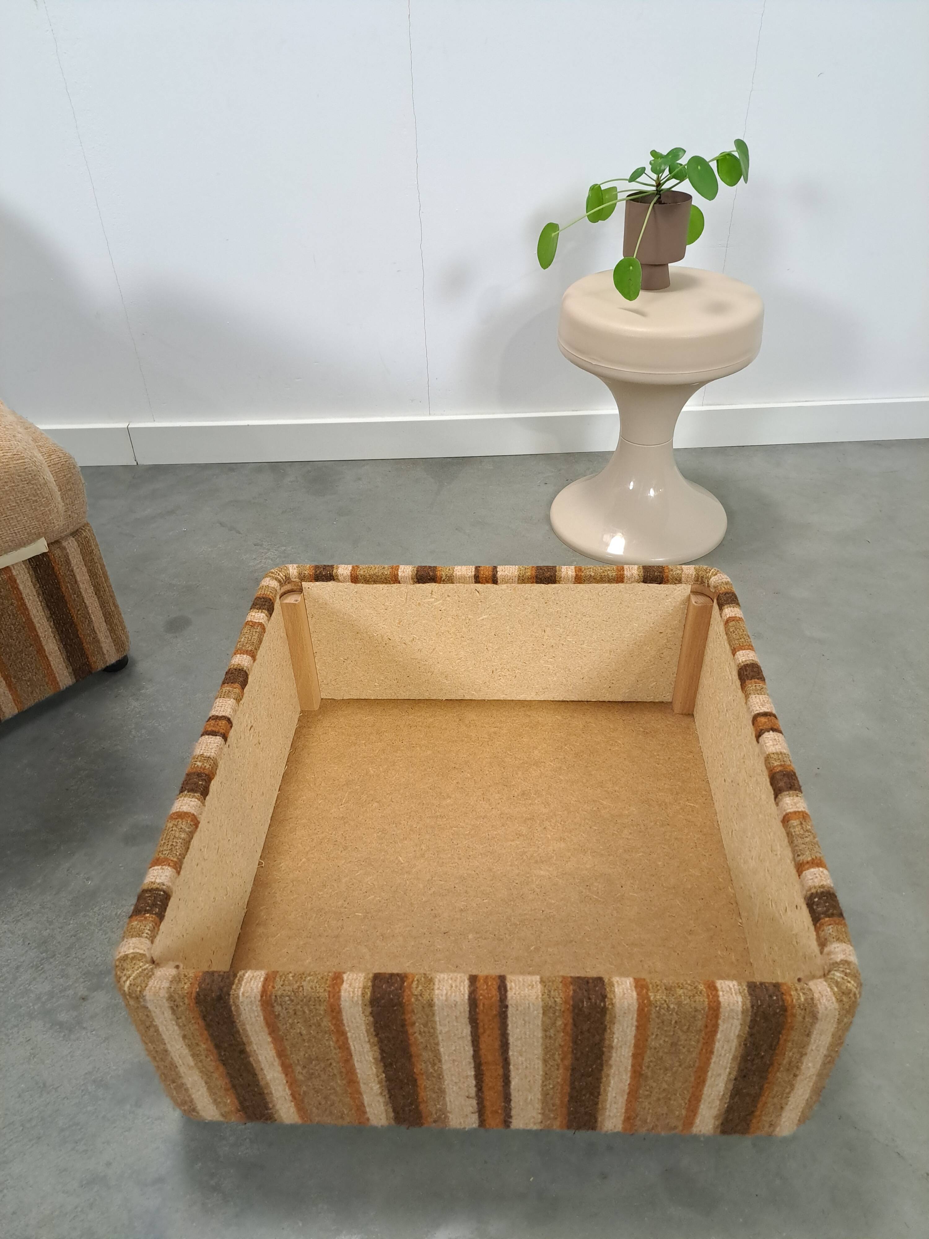 Gestreepte elementen fauteuil met hocker of sofa