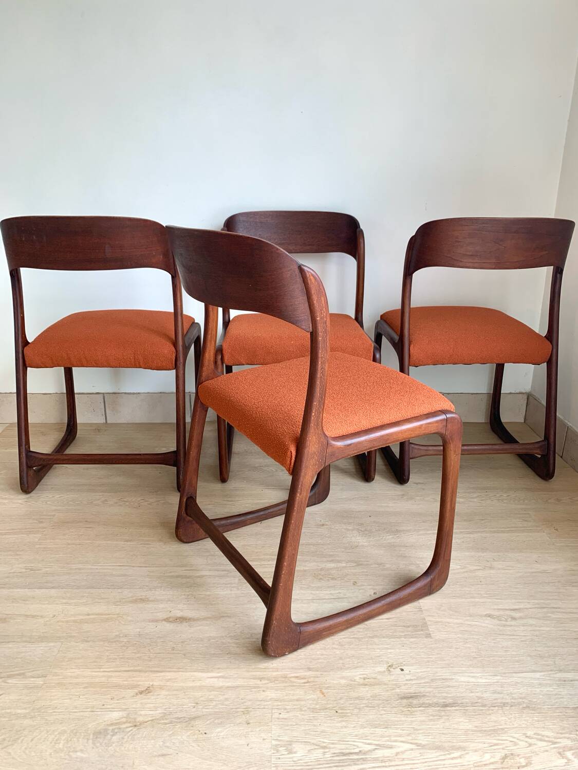 Série de 4 chaises Baumann traineau