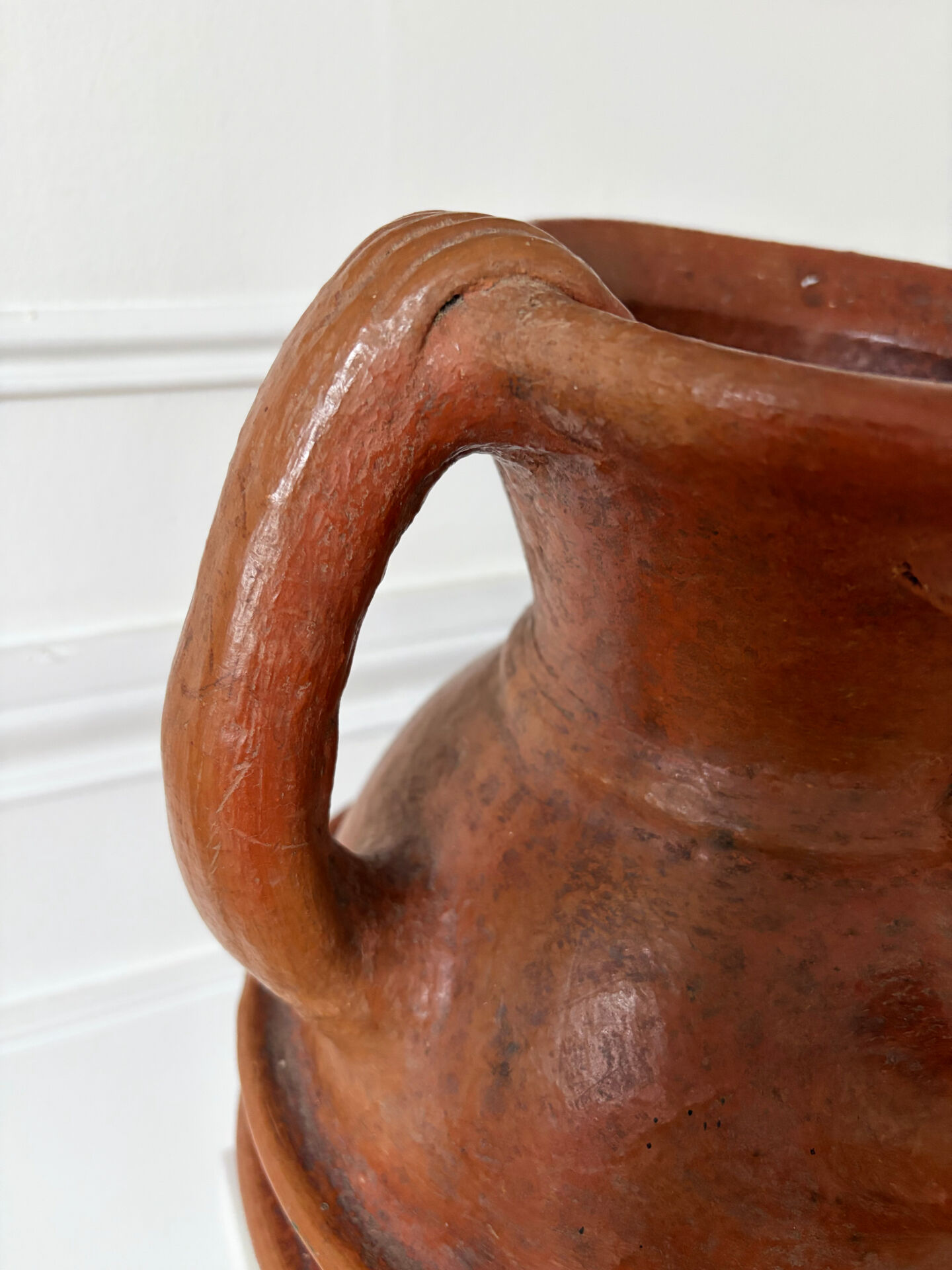 Vase anthropomorphe en terre cuite Art populaire