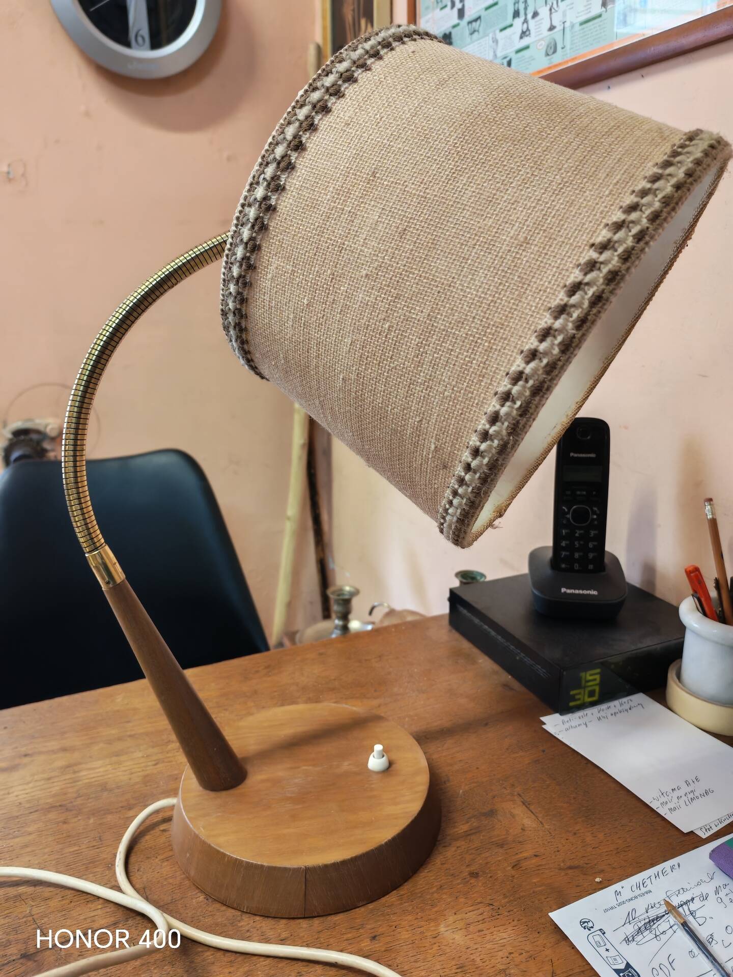 Temde Leuchten desk lamp with a gooseneck in teak, 1960s design.