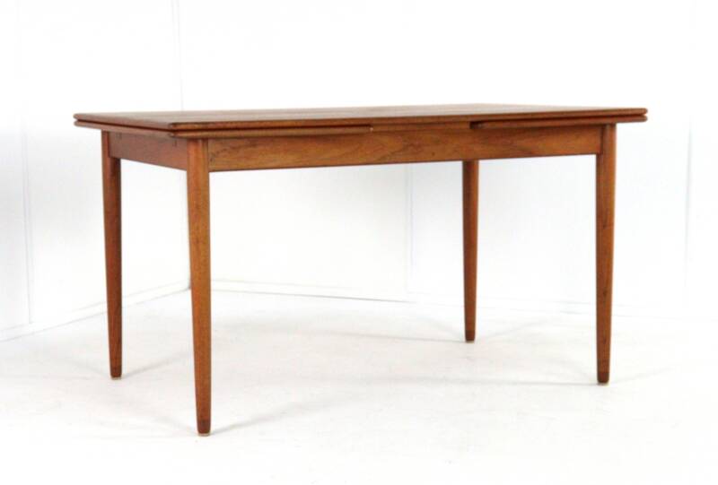Rectangular extendable Danish dining table 'Flovt' in modern mid-century teak.