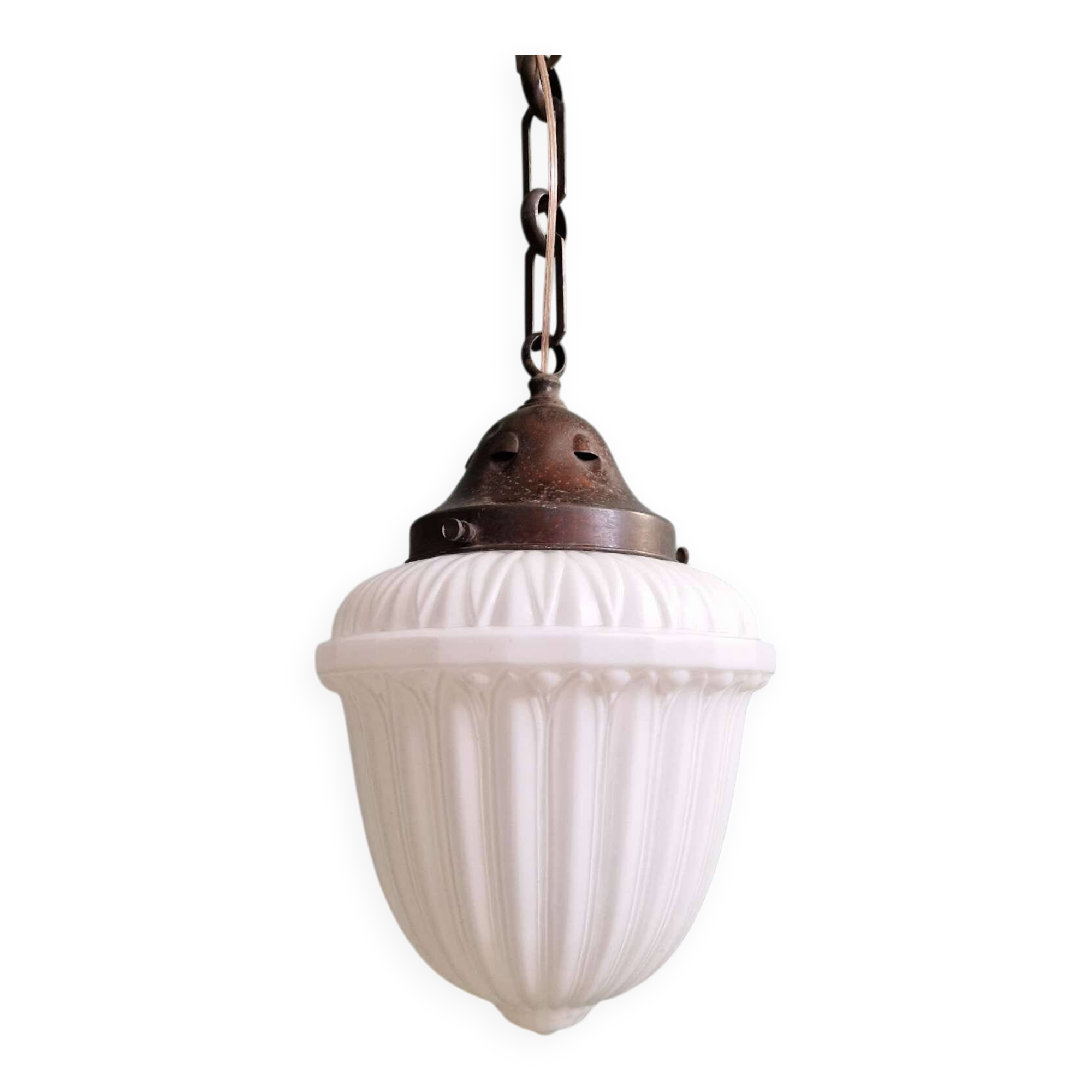 Art Deco suspension in pressed white opaline, 1920-30.
