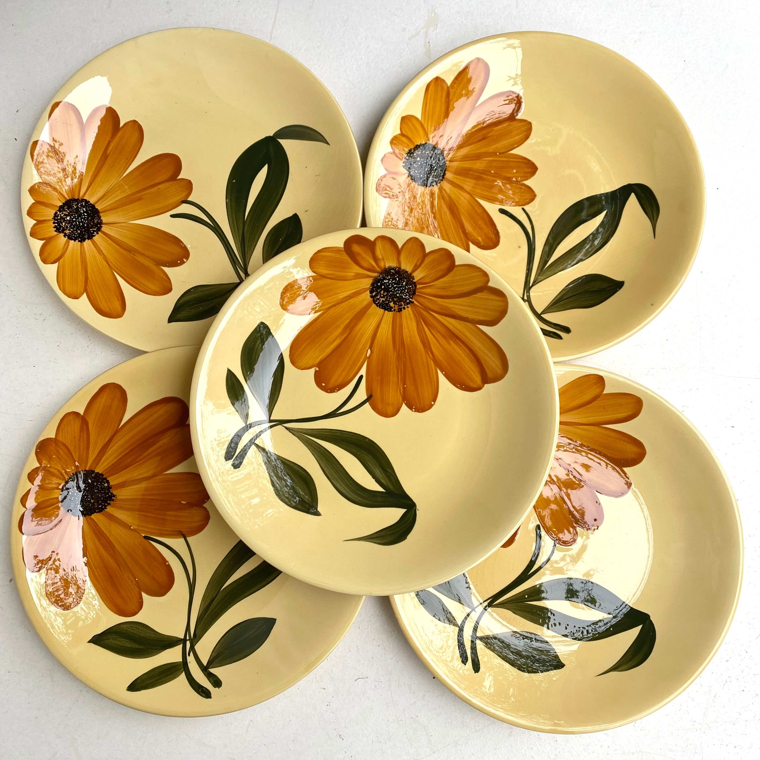Porcelain plates from gien