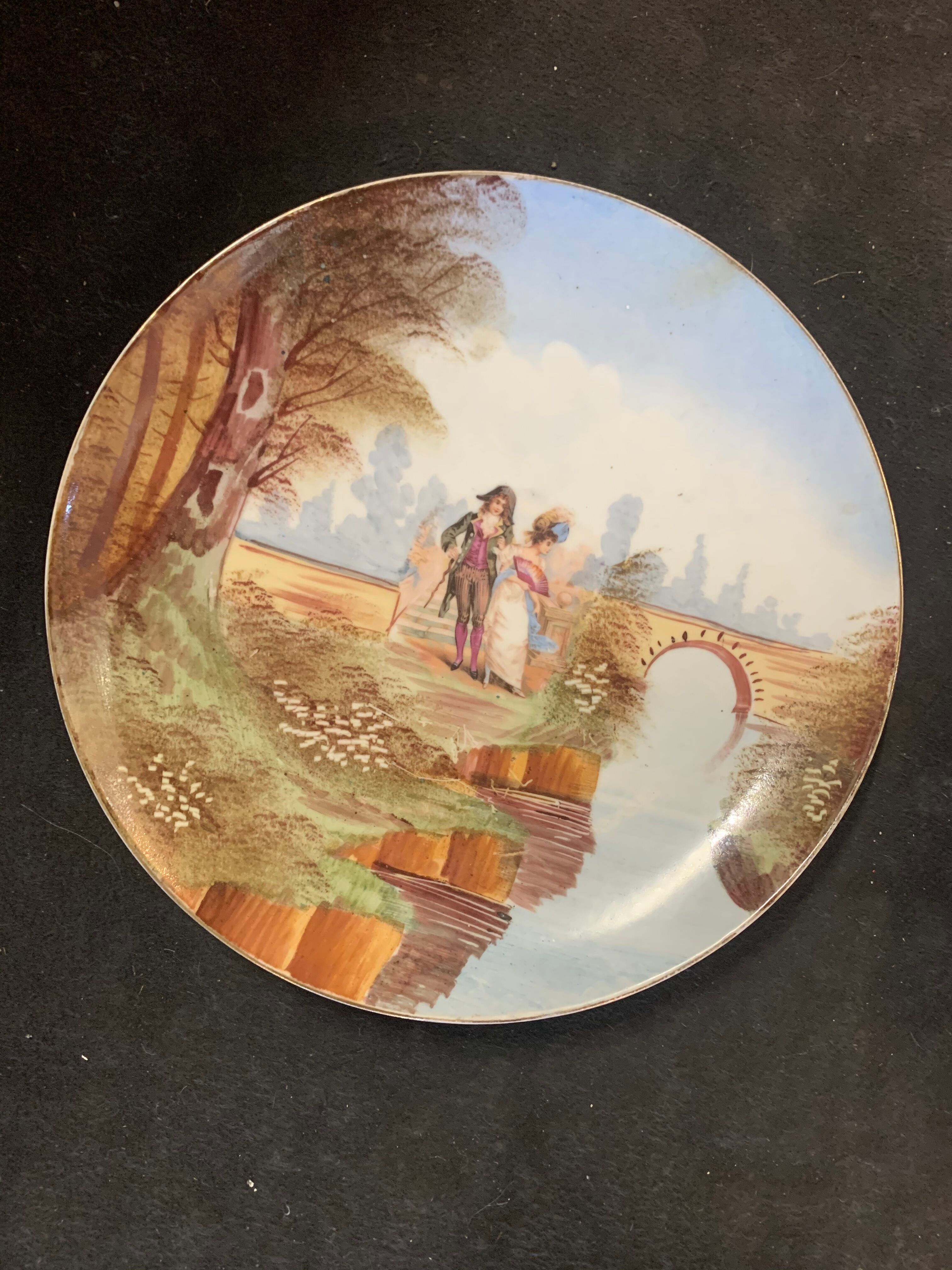 Pair of decorative plates 19th