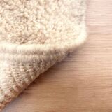 Handmade pure wool rug, traditional artisan, size 150 x 250 cm.