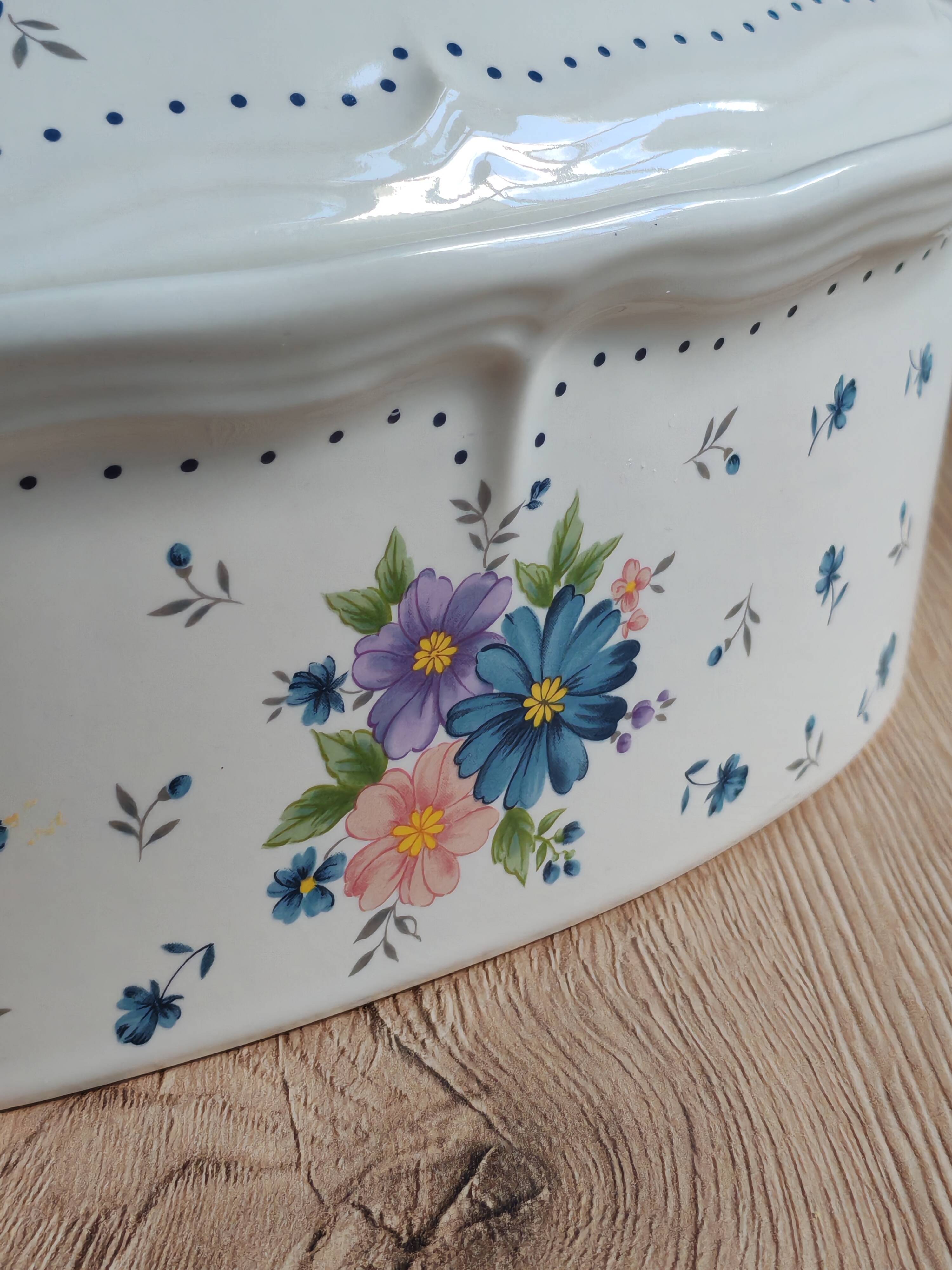 Oval floral stoneware terrine — Provincial Bouquet JMP Marketing Japan