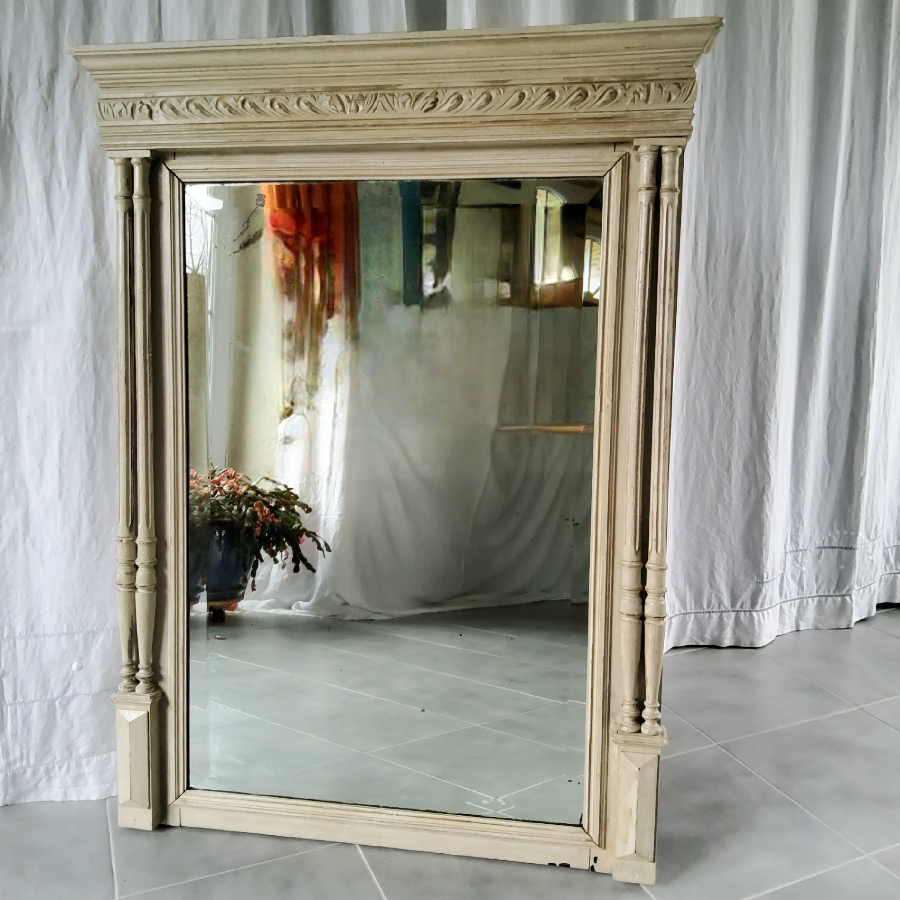 Patinated mirror 112x86cm