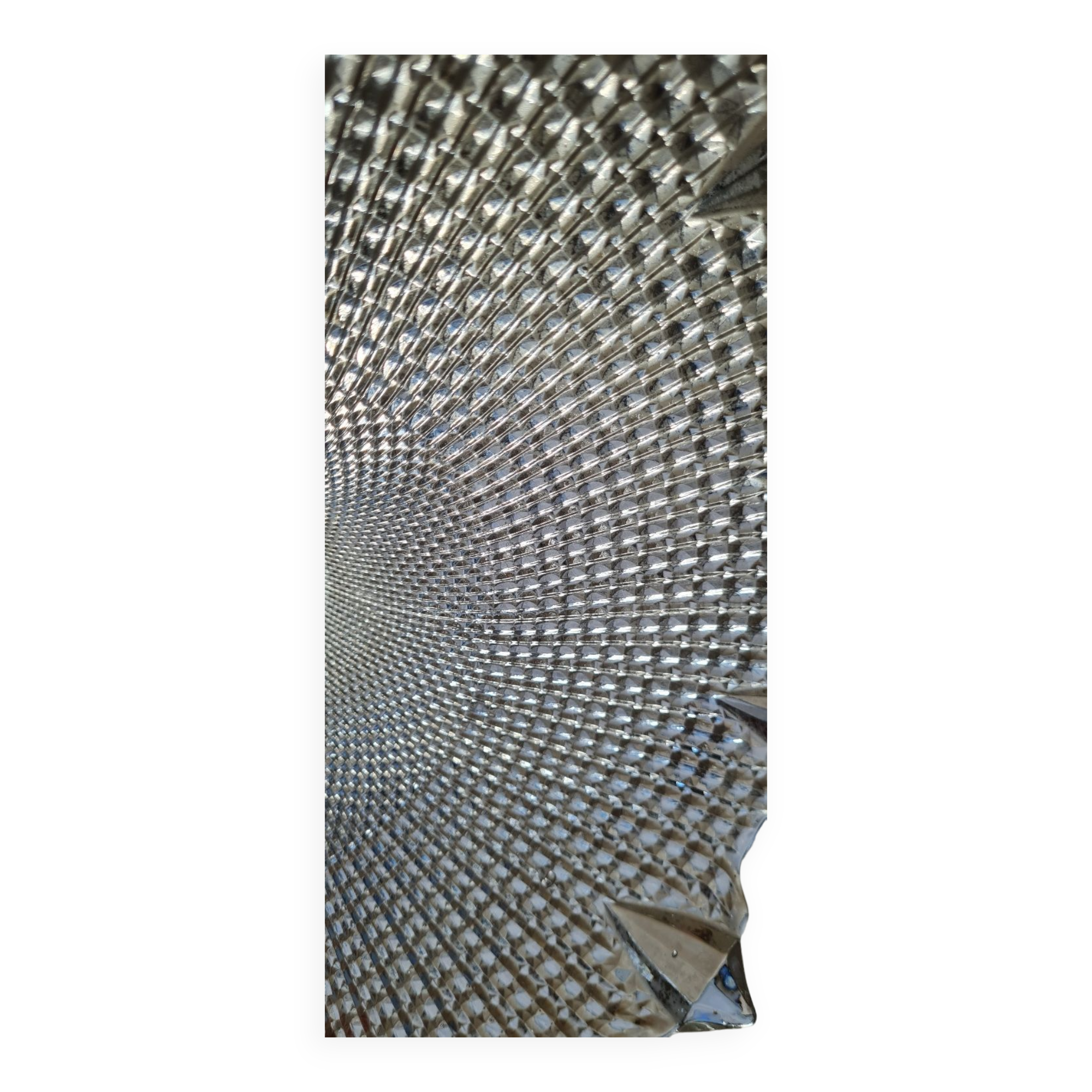 Pressed glass suspension