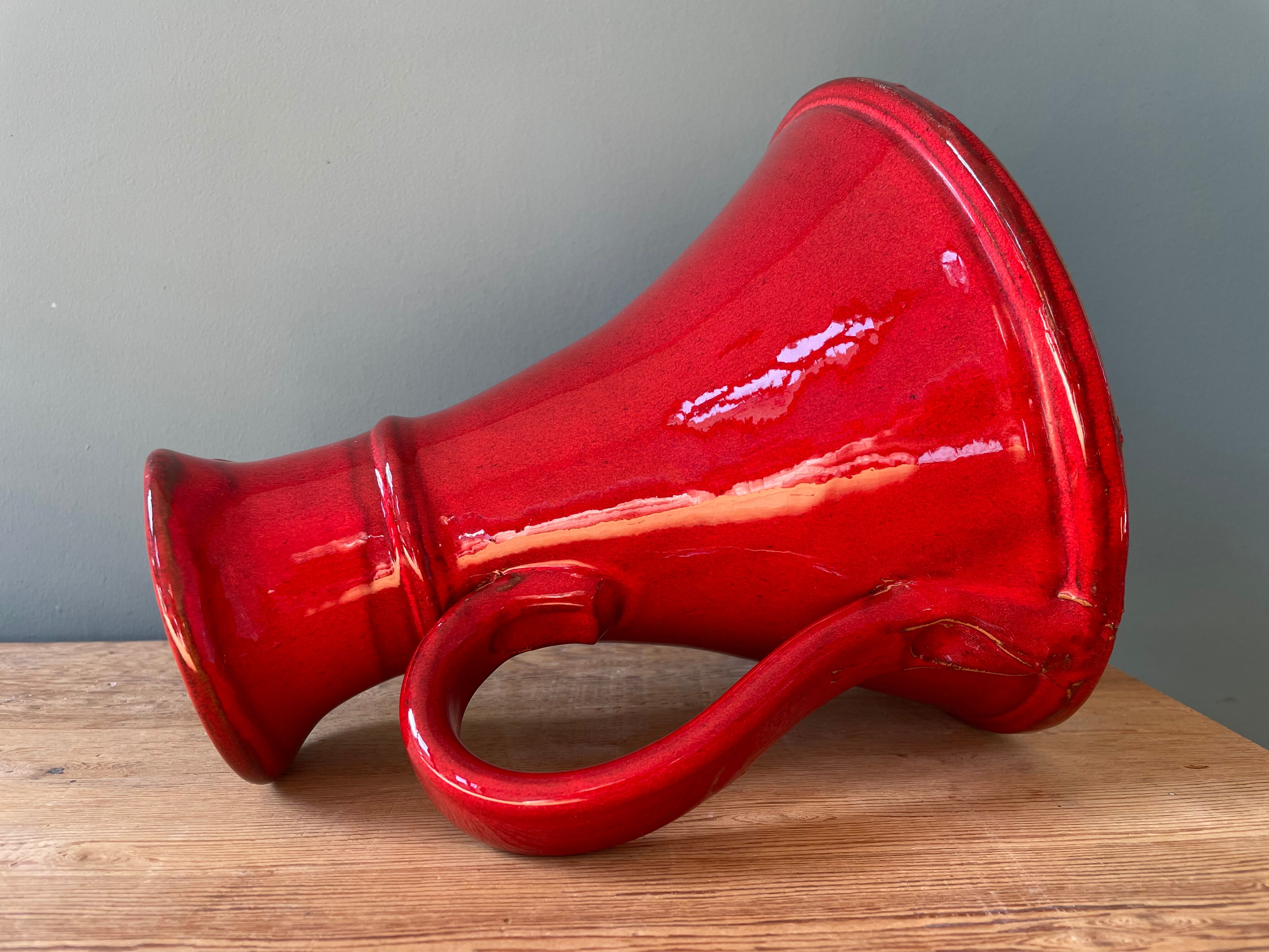 Wide pitcher in glazed sandstone