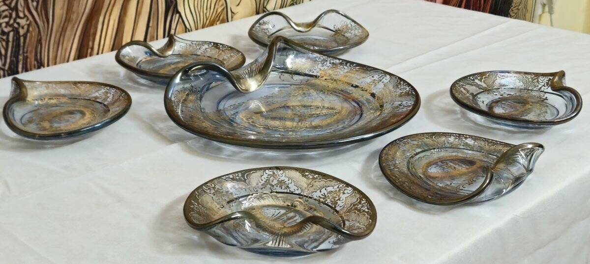 Service ancien en verre argenté – 7 pièces – Venise – décor gravé