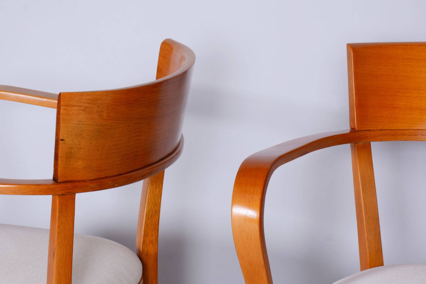 Art Deco Beech Armchairs attributed to Jindrich Halabala for Up Zavody, 1930s, Set of 2