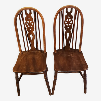 Pair of rare English Windsor wheelback chairs