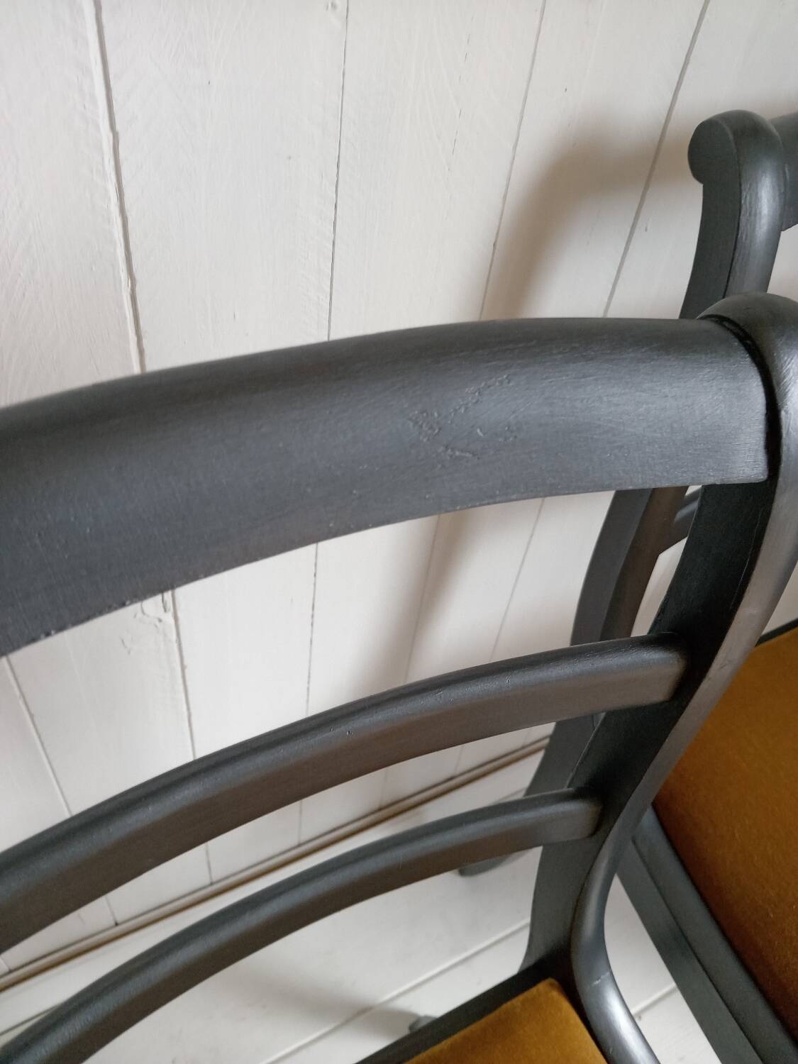 4 velvet seat chairs