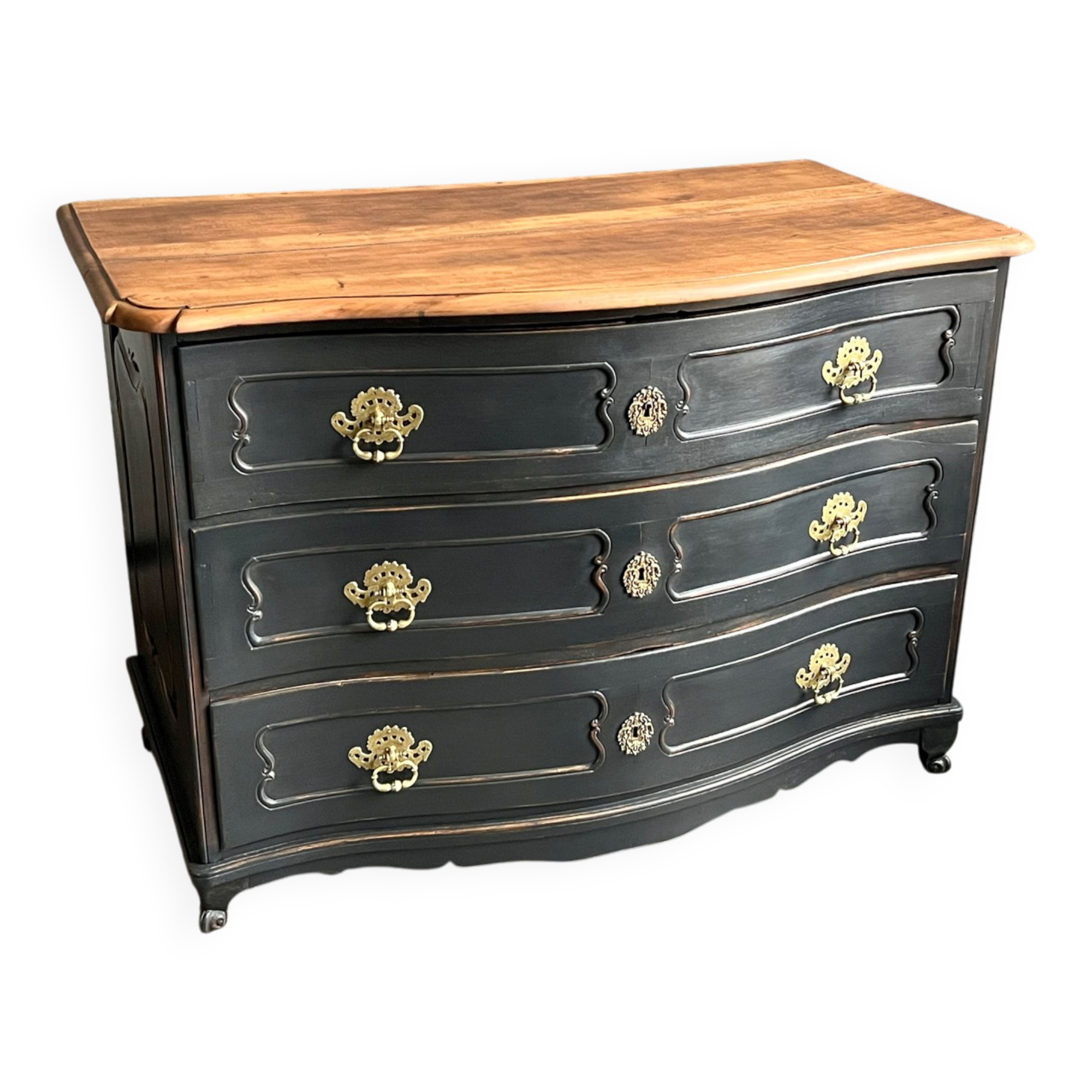 18th century patinated bombé commode