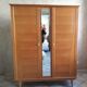 Armoire vintage