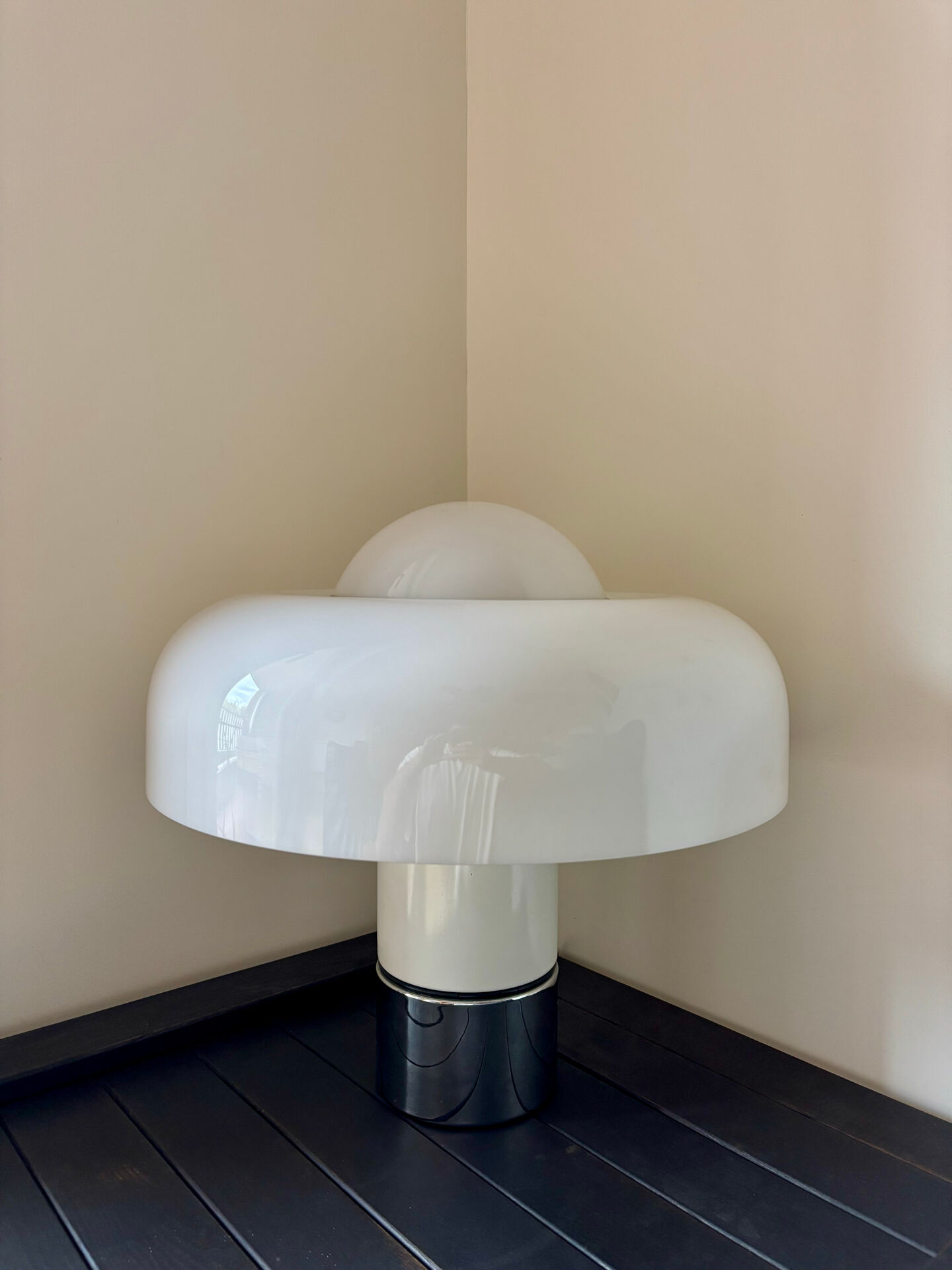 Brumbury lamp, Harvey Guzzini edition